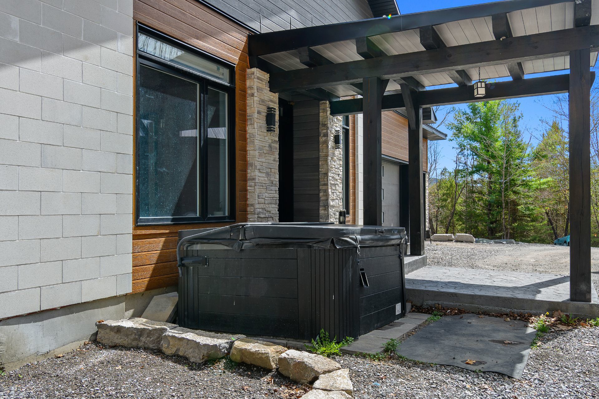 Hot tub