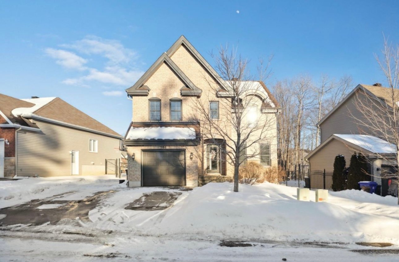 104 Rue Aldé-Leroux 