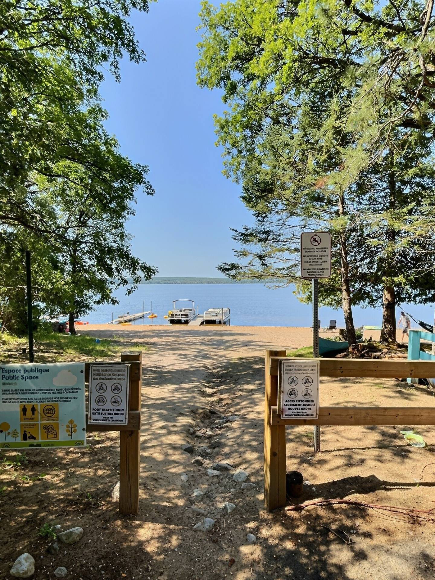 Accès au plan d'eau
