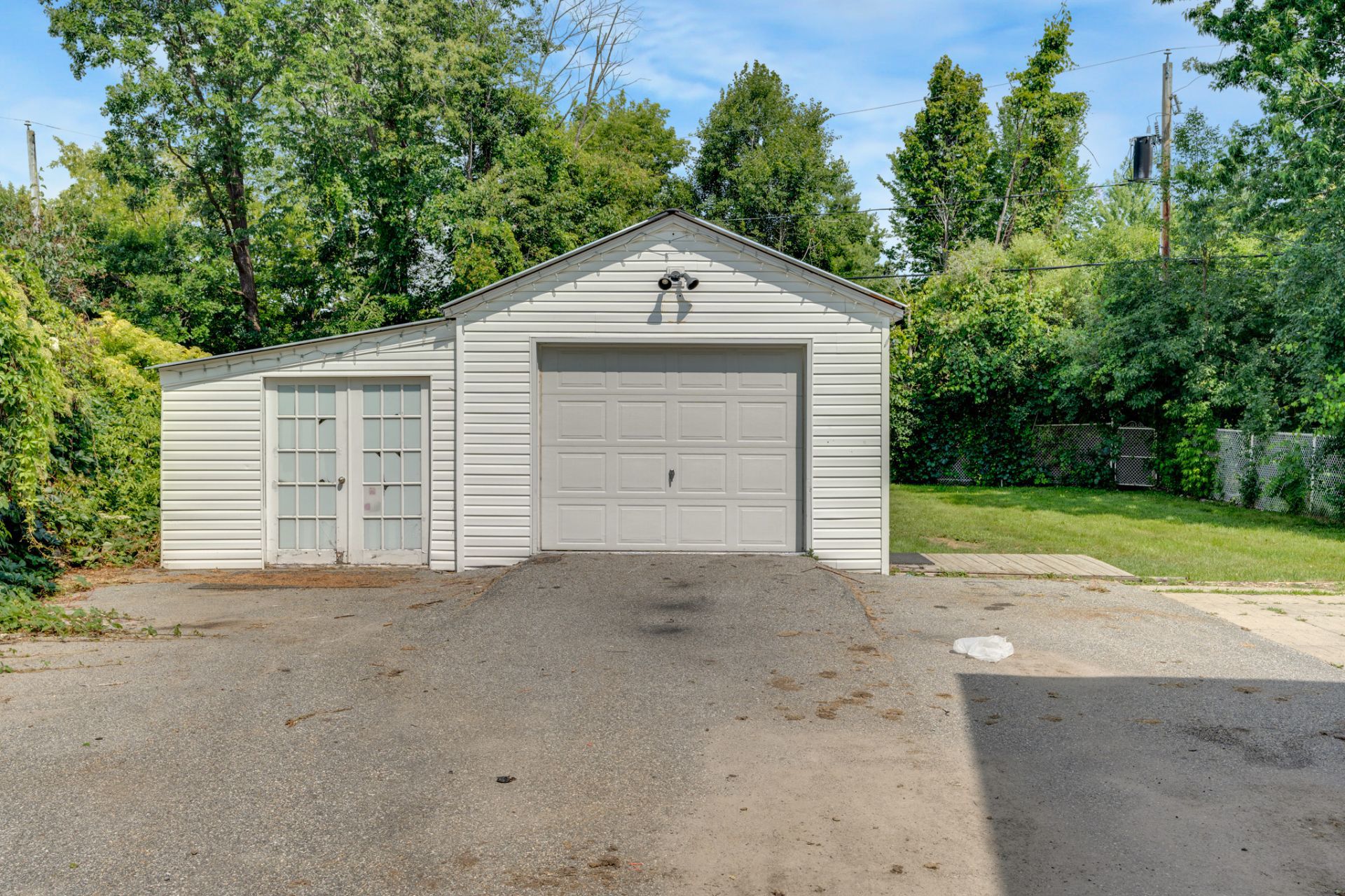Garage