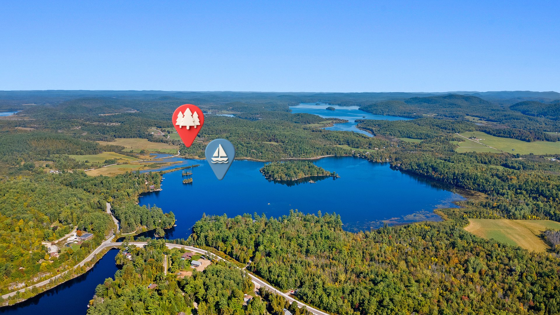 Vue d'ensemble - Lac Du Moulin et canal pour accéder au Lac Sainte