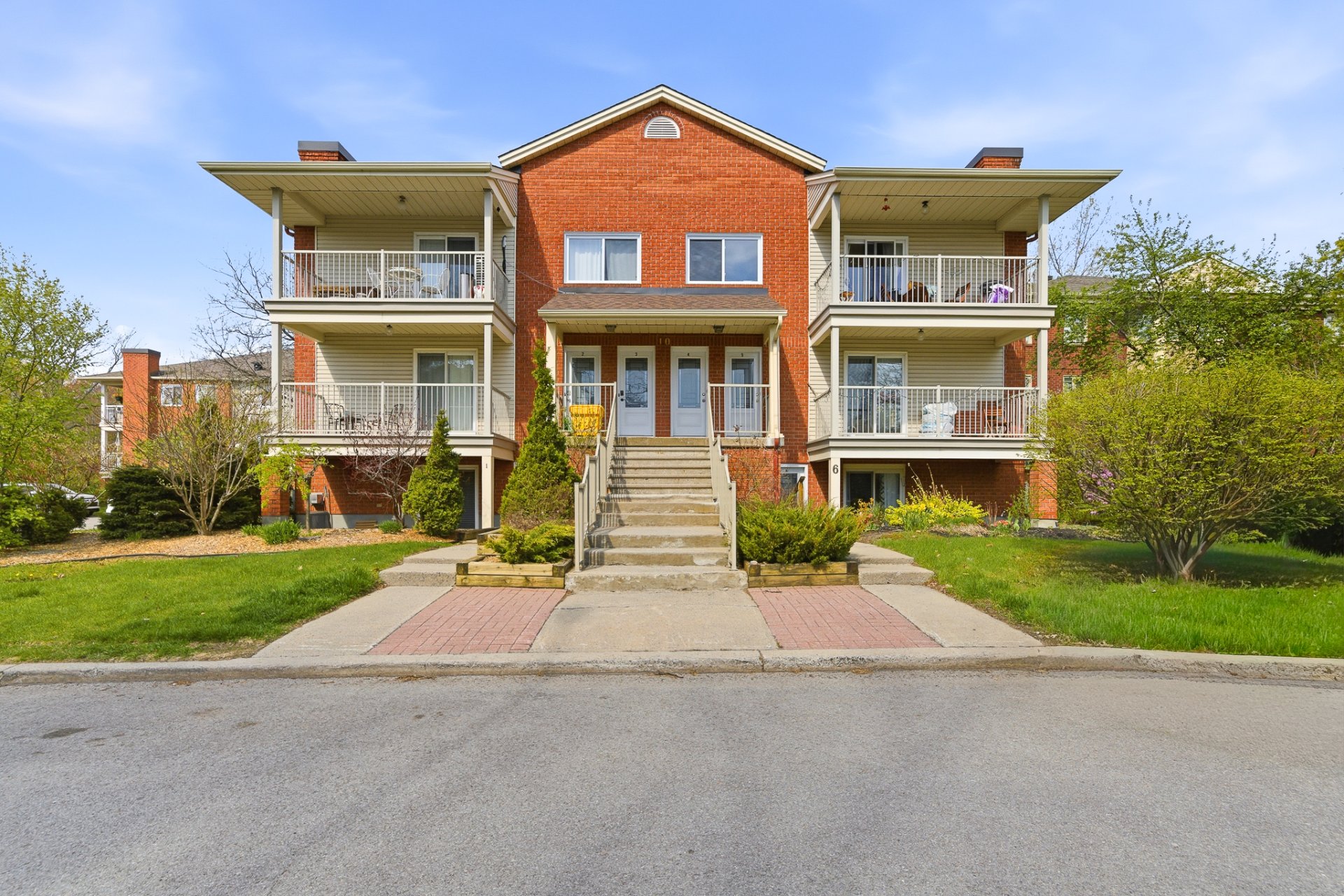 10 Rue de l'Épervier 9