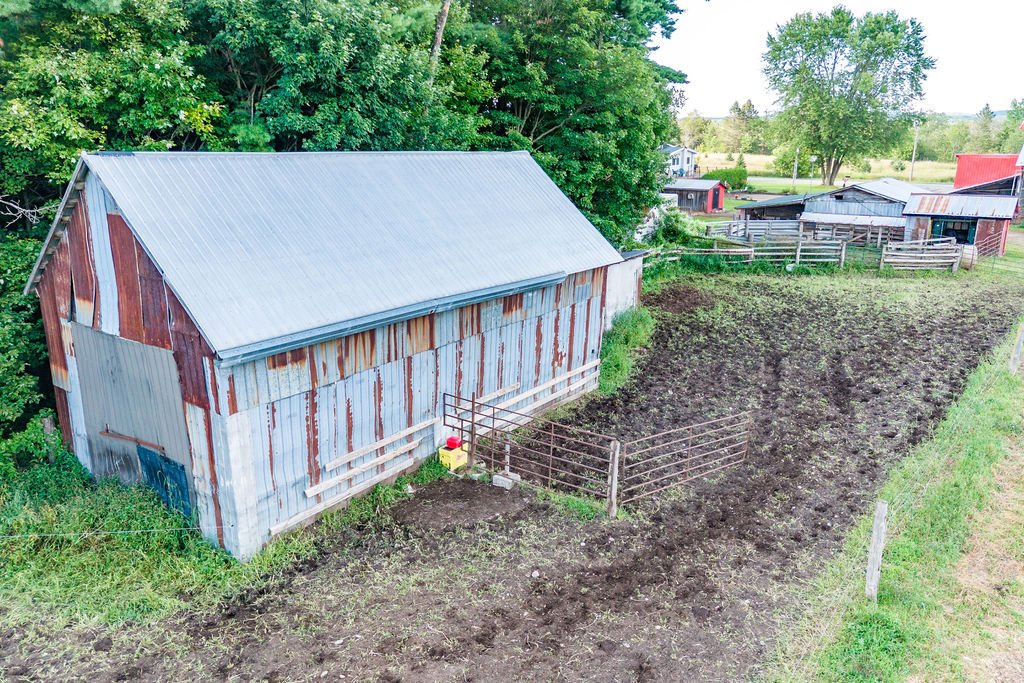Barn/Storage/Animal Shelter 36 x 22