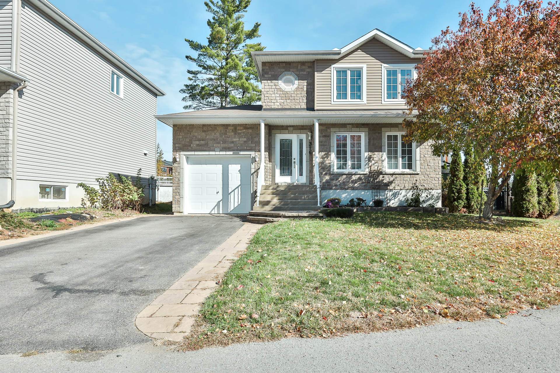 316 Rue Jean-Baptiste-Routhier