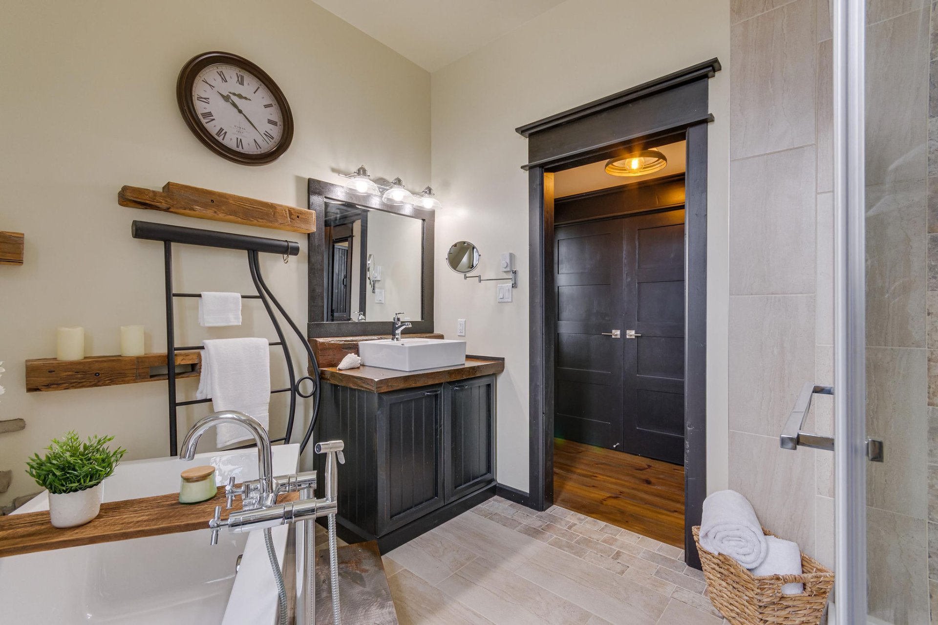 Ensuite bathroom