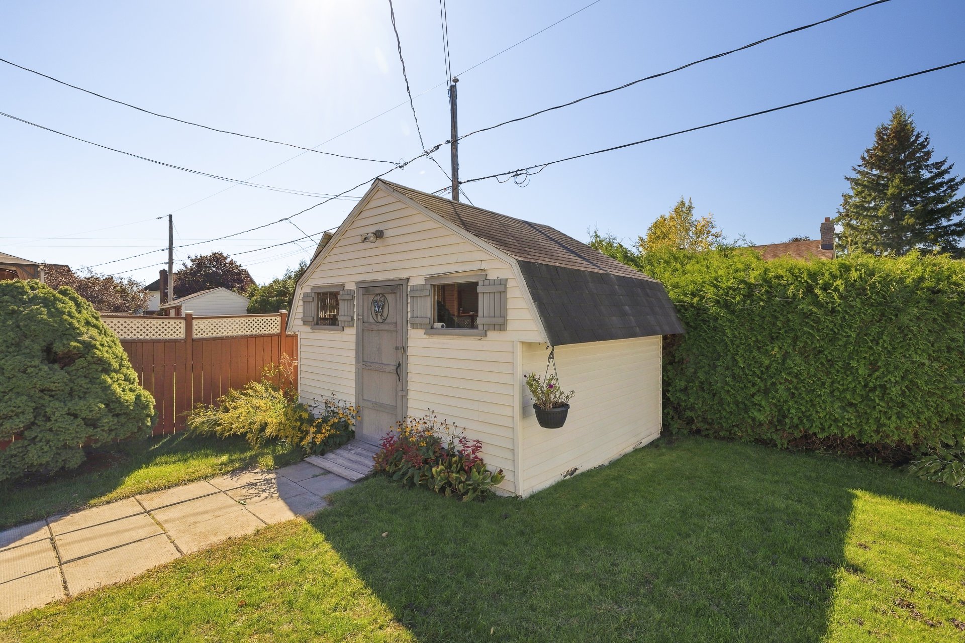 Shed