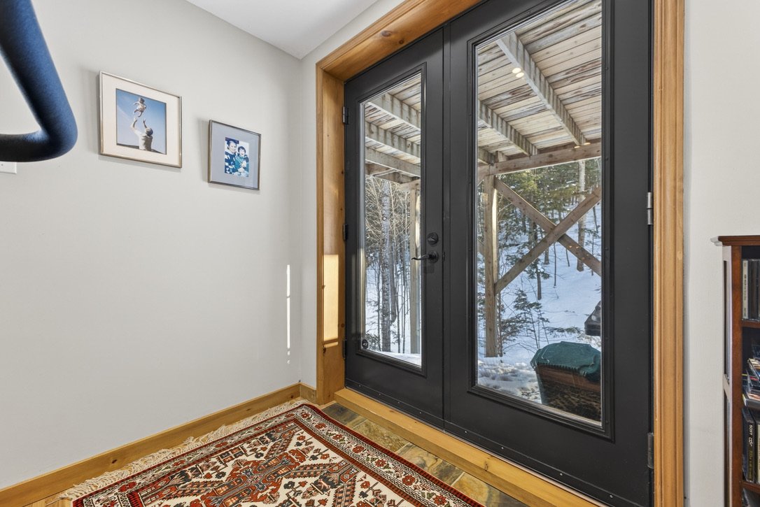 Entrée extérieure - Au rez-de-jardin