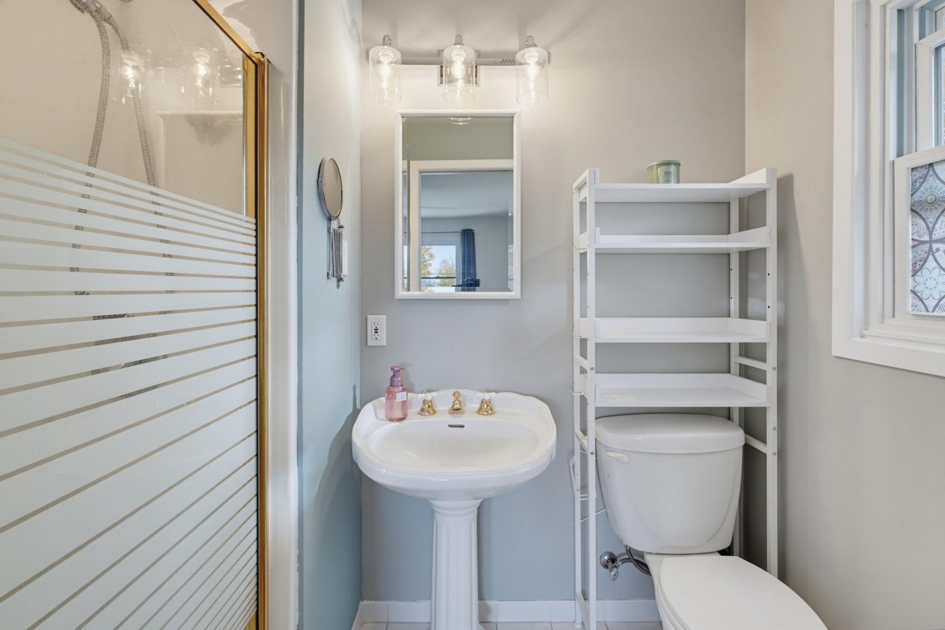 Salle de bains attenante à la CCP