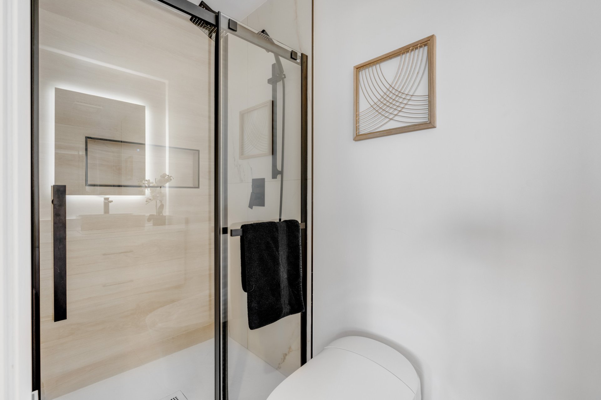 Salle de bains attenante à la CCP