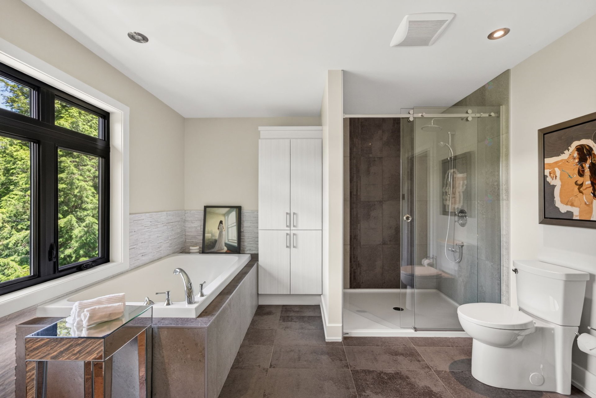Ensuite bathroom