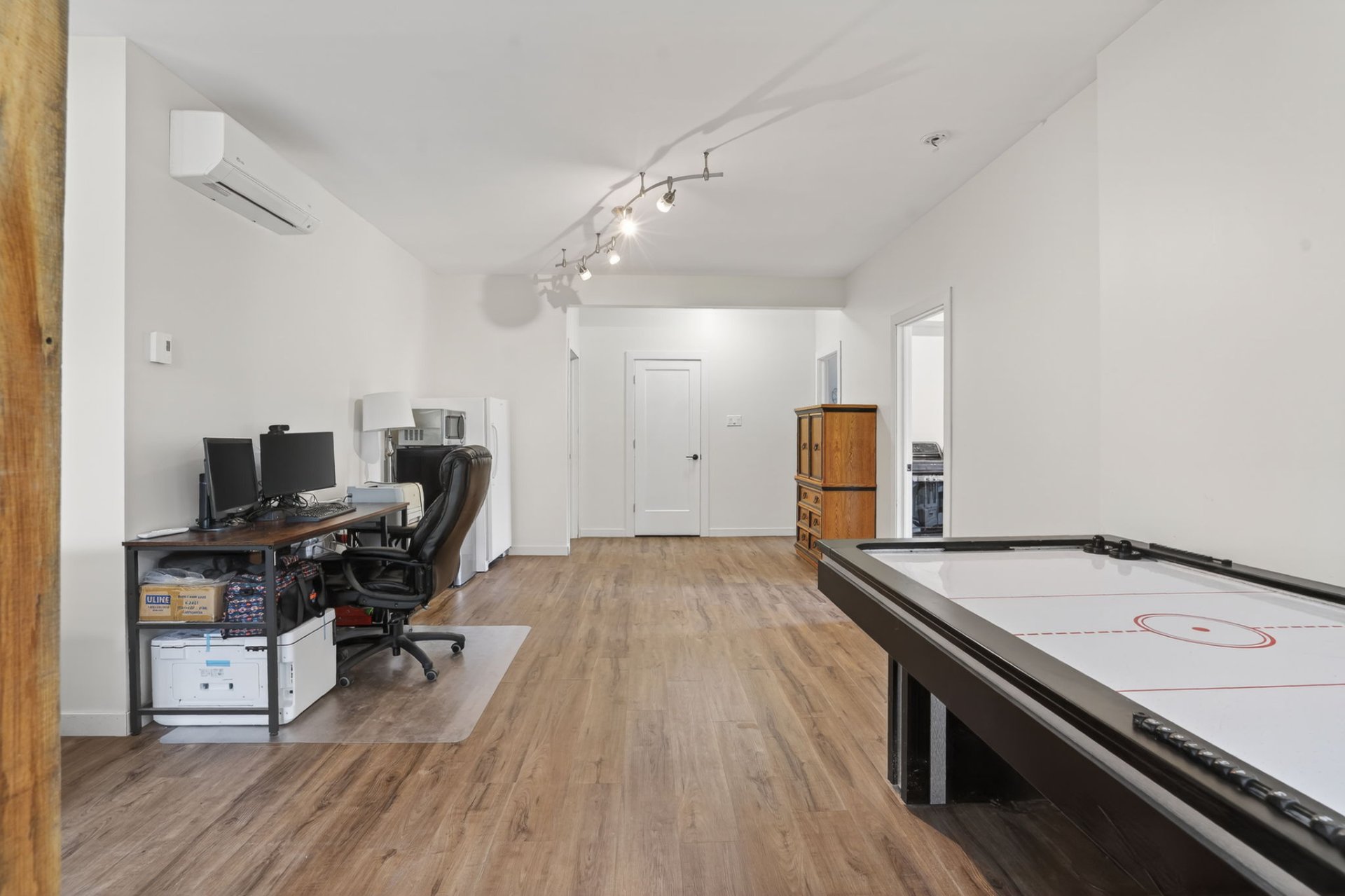 Family room - Family/Rec Room Main Level