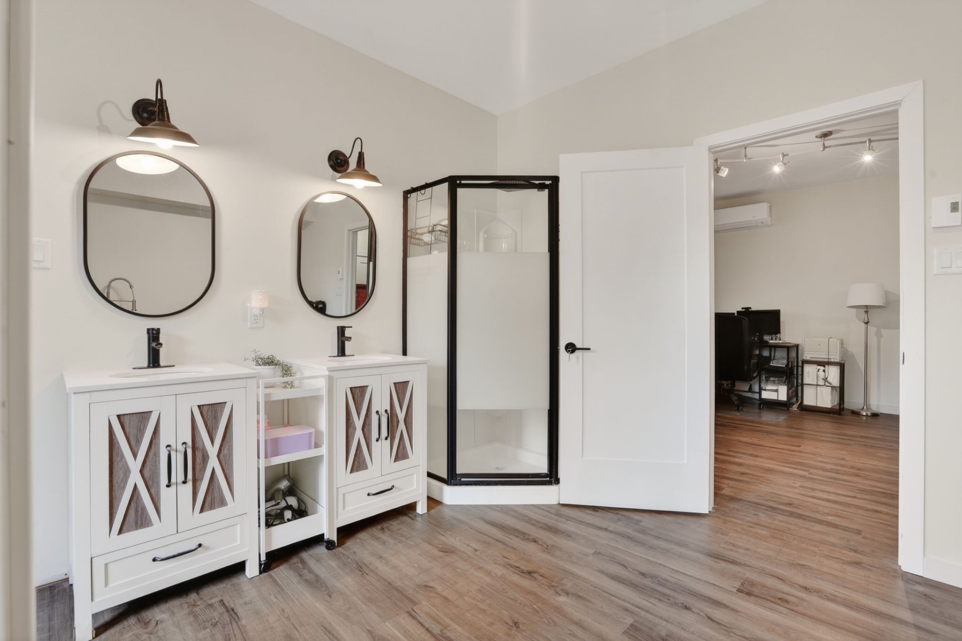 Bathroom - Main Level