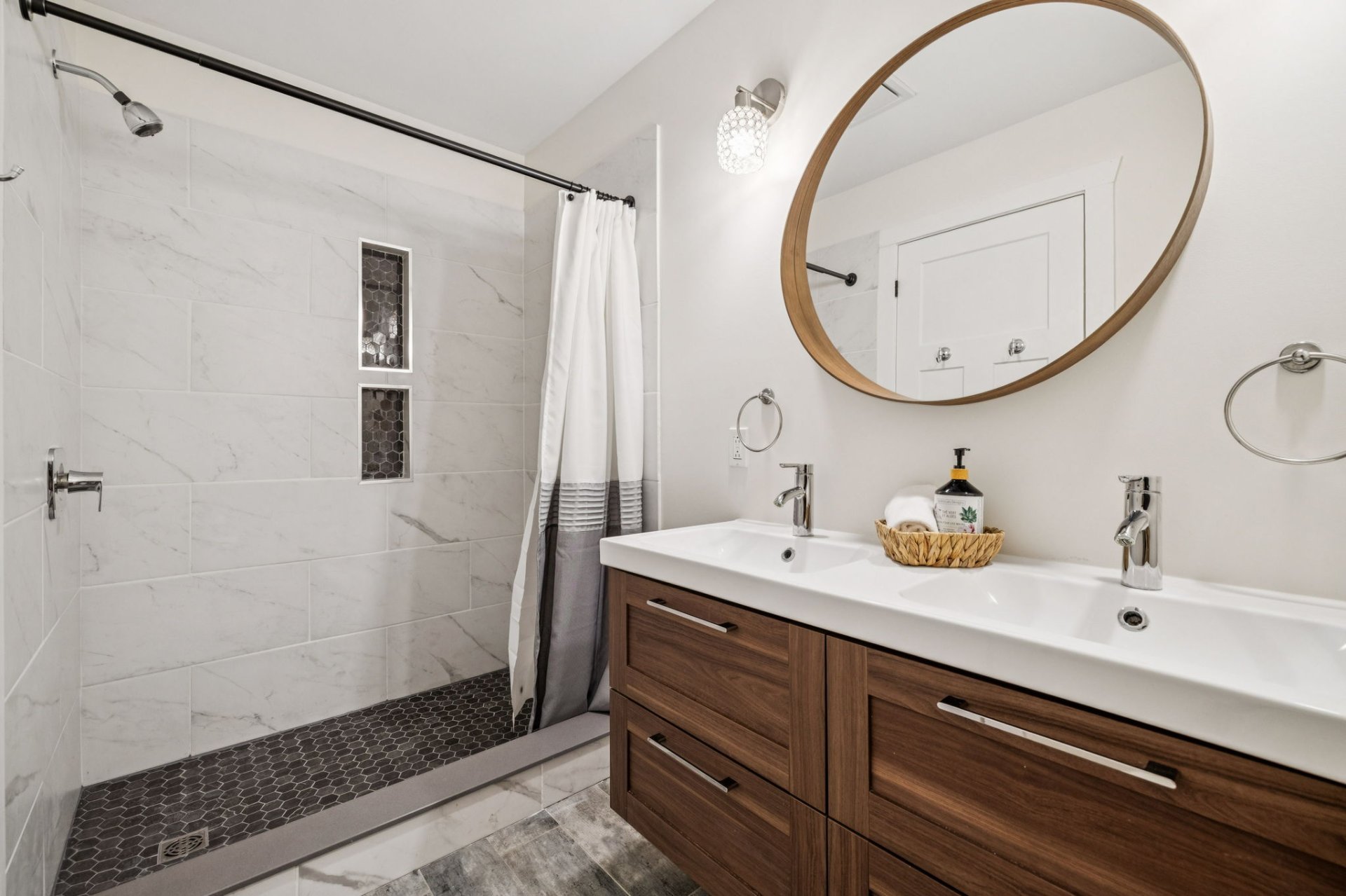 Salle de bains - 2ème salle de bain étage