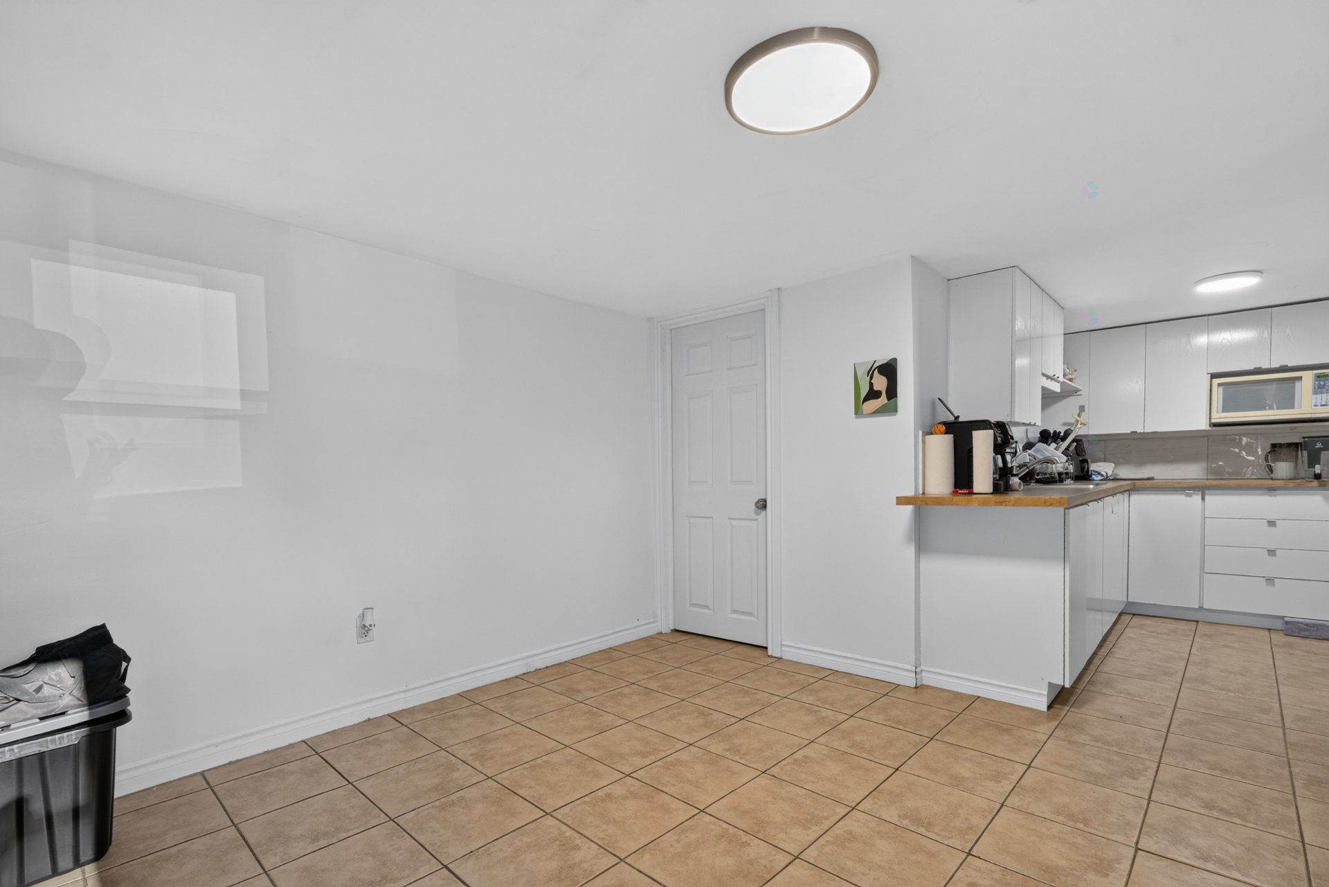 Apt 1