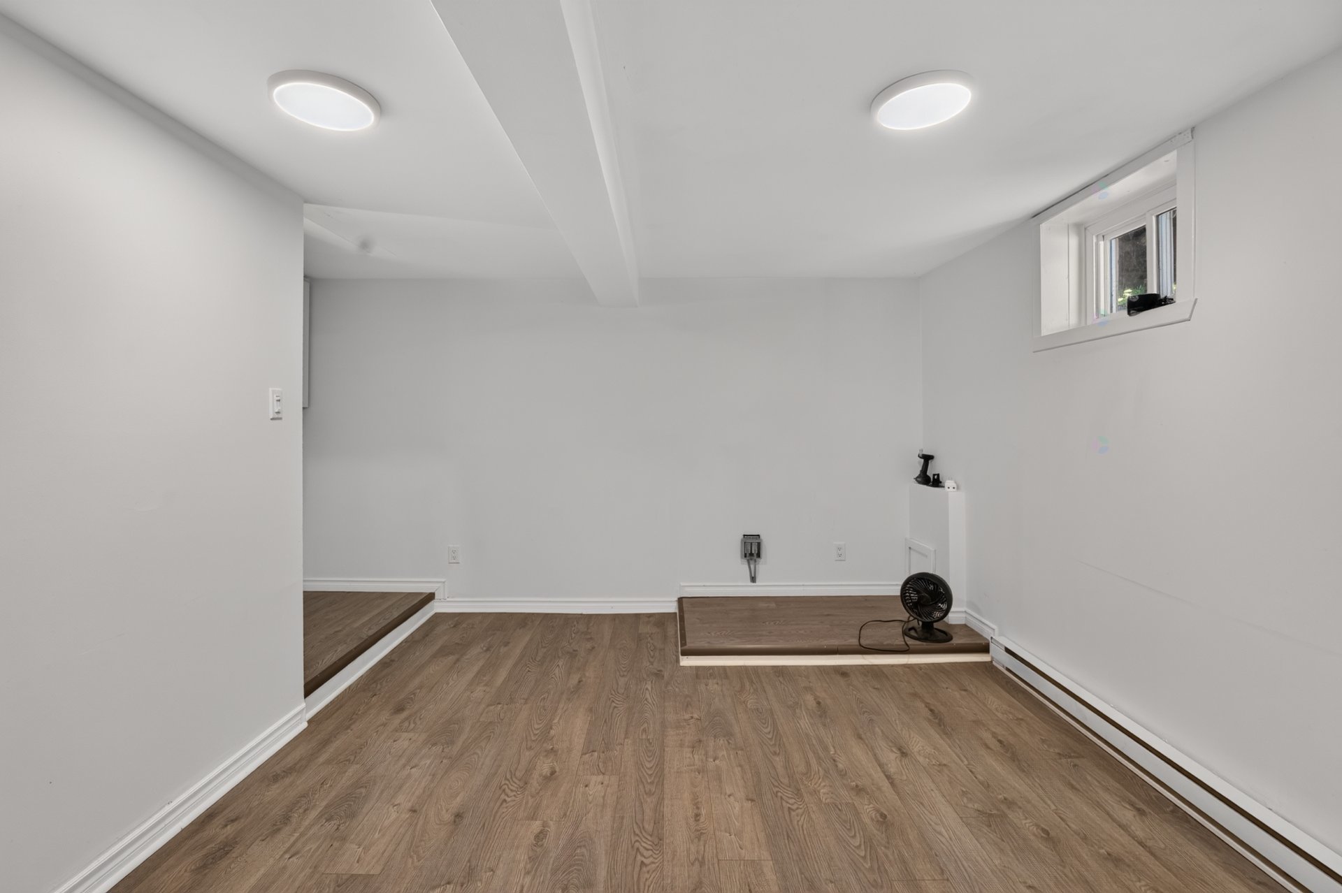 Apt 1