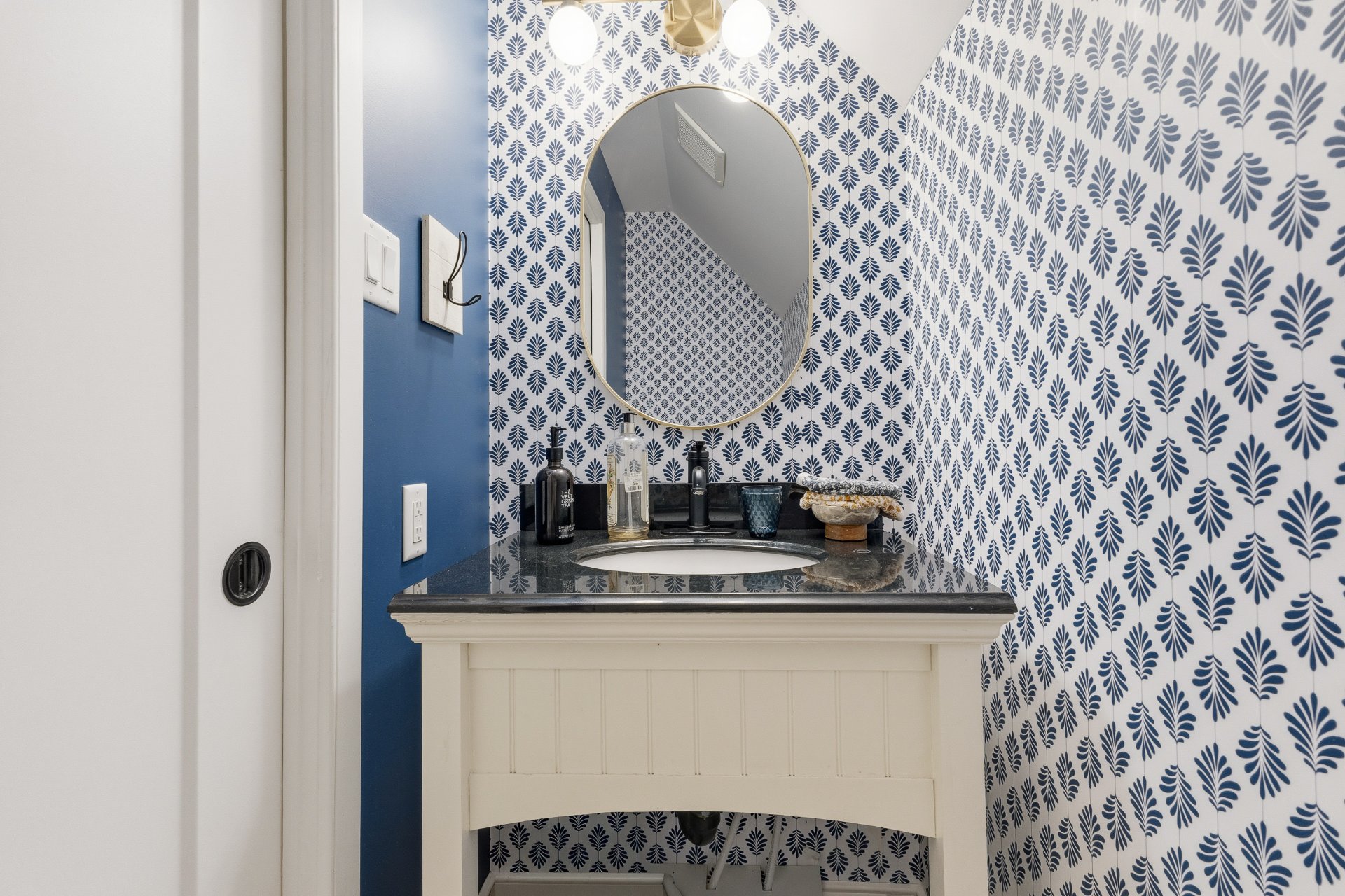 Powder room