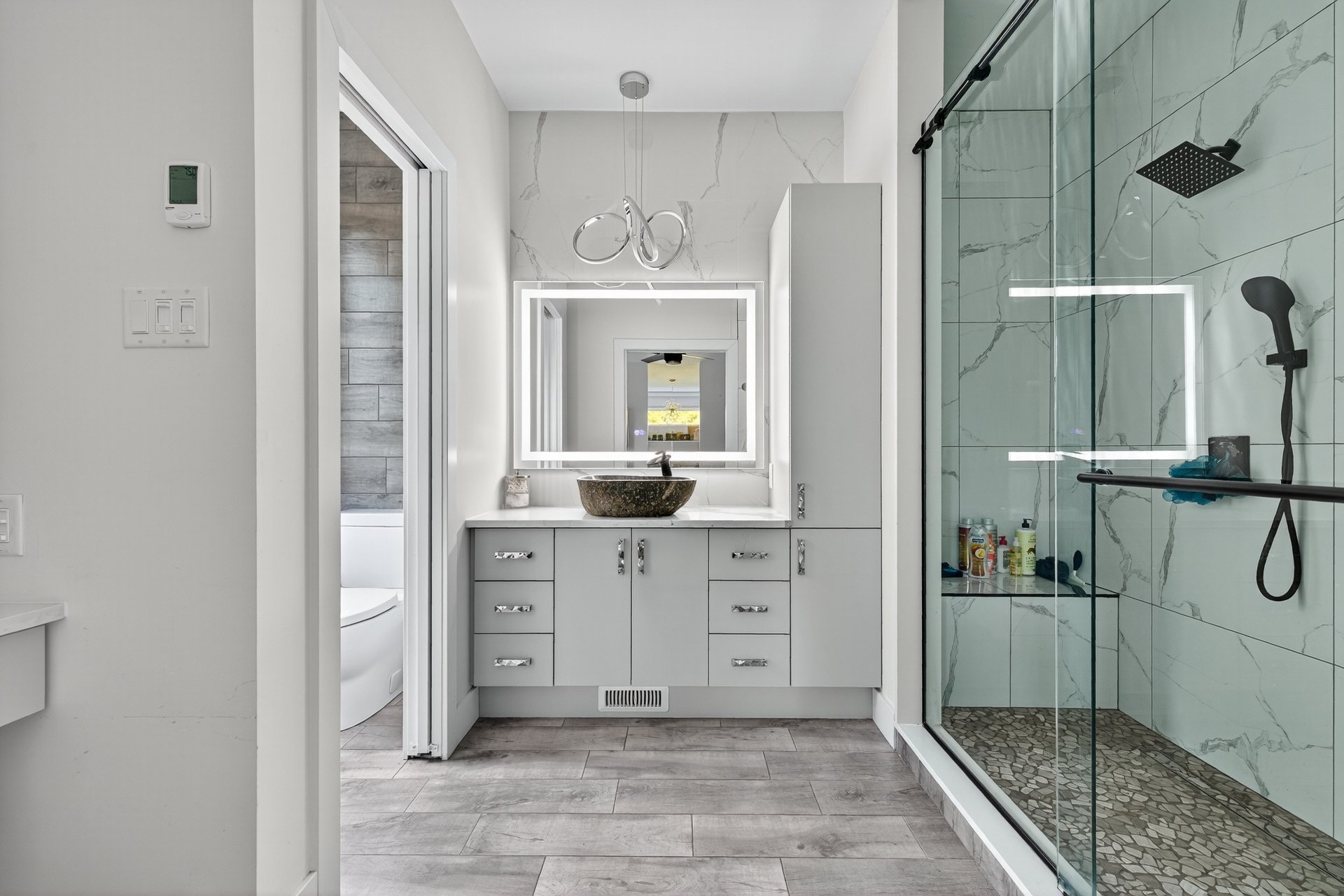 Salle de bains attenante à la CCP