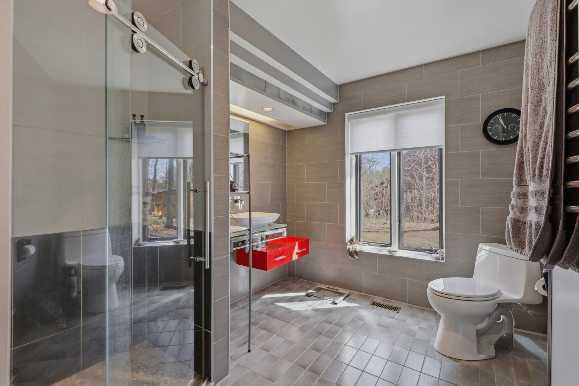 Ensuite bathroom