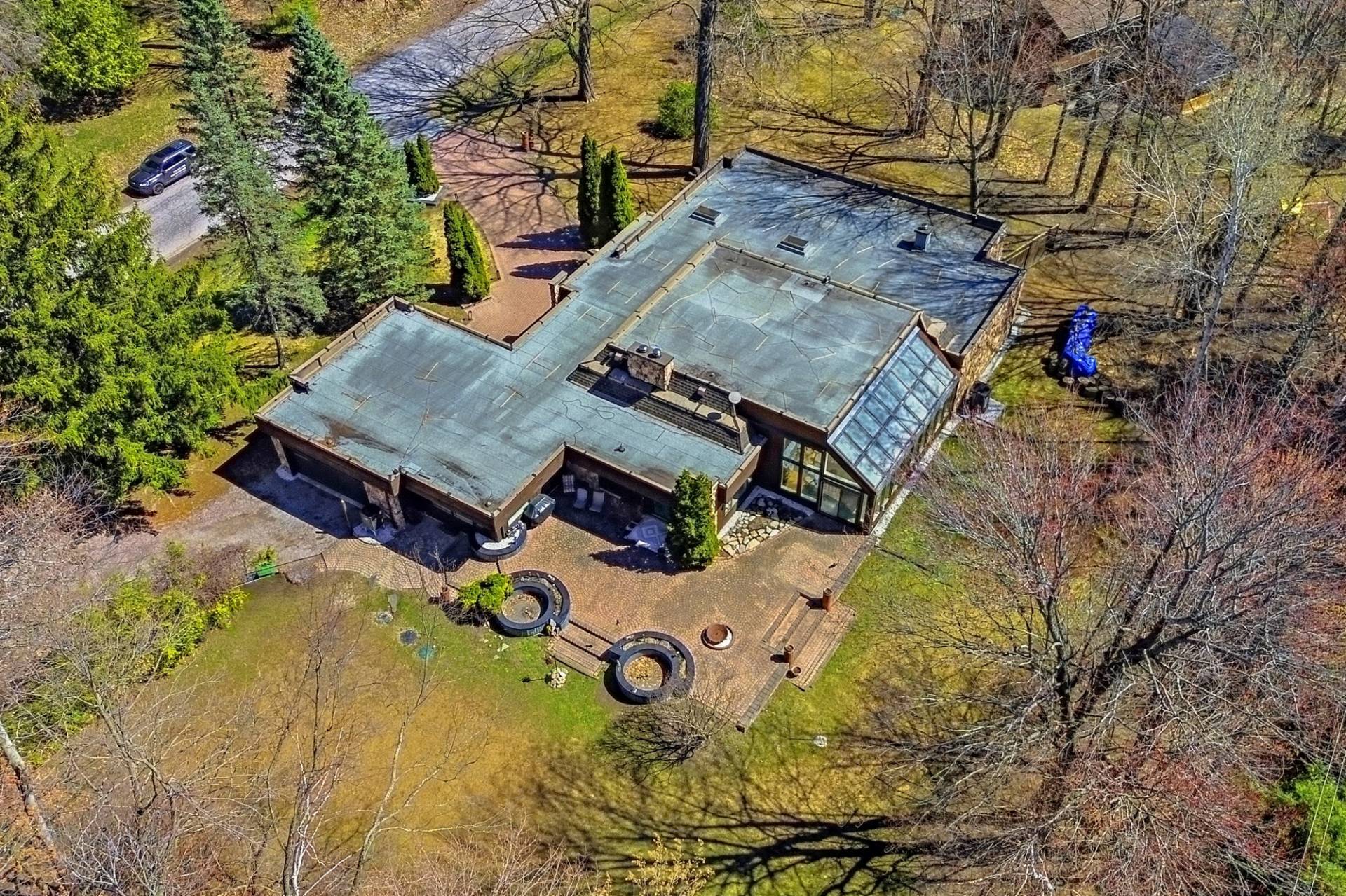 Aerial photo