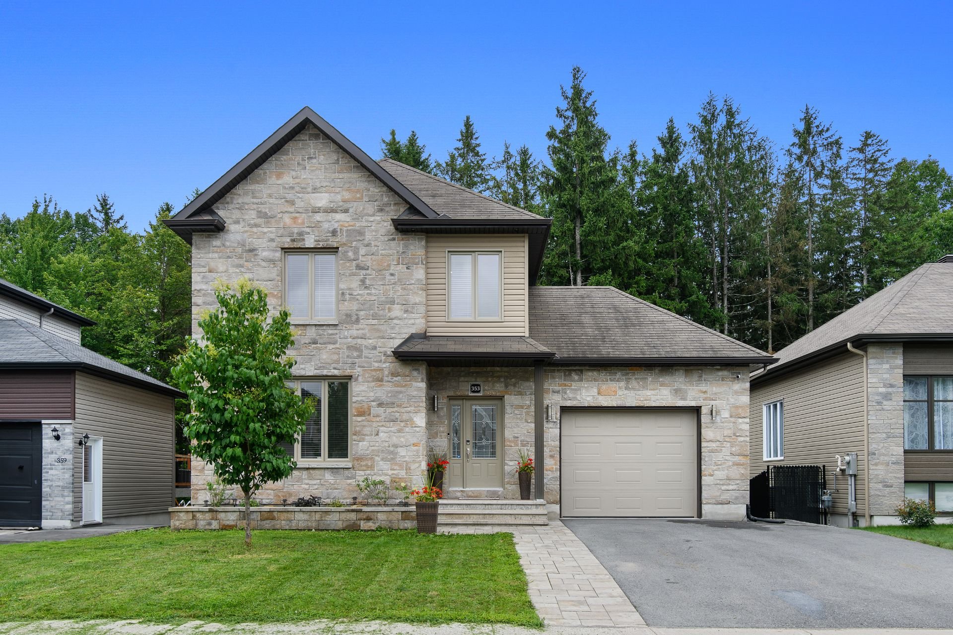 353 Rue Jean-Baptiste-Routhier — photo 2