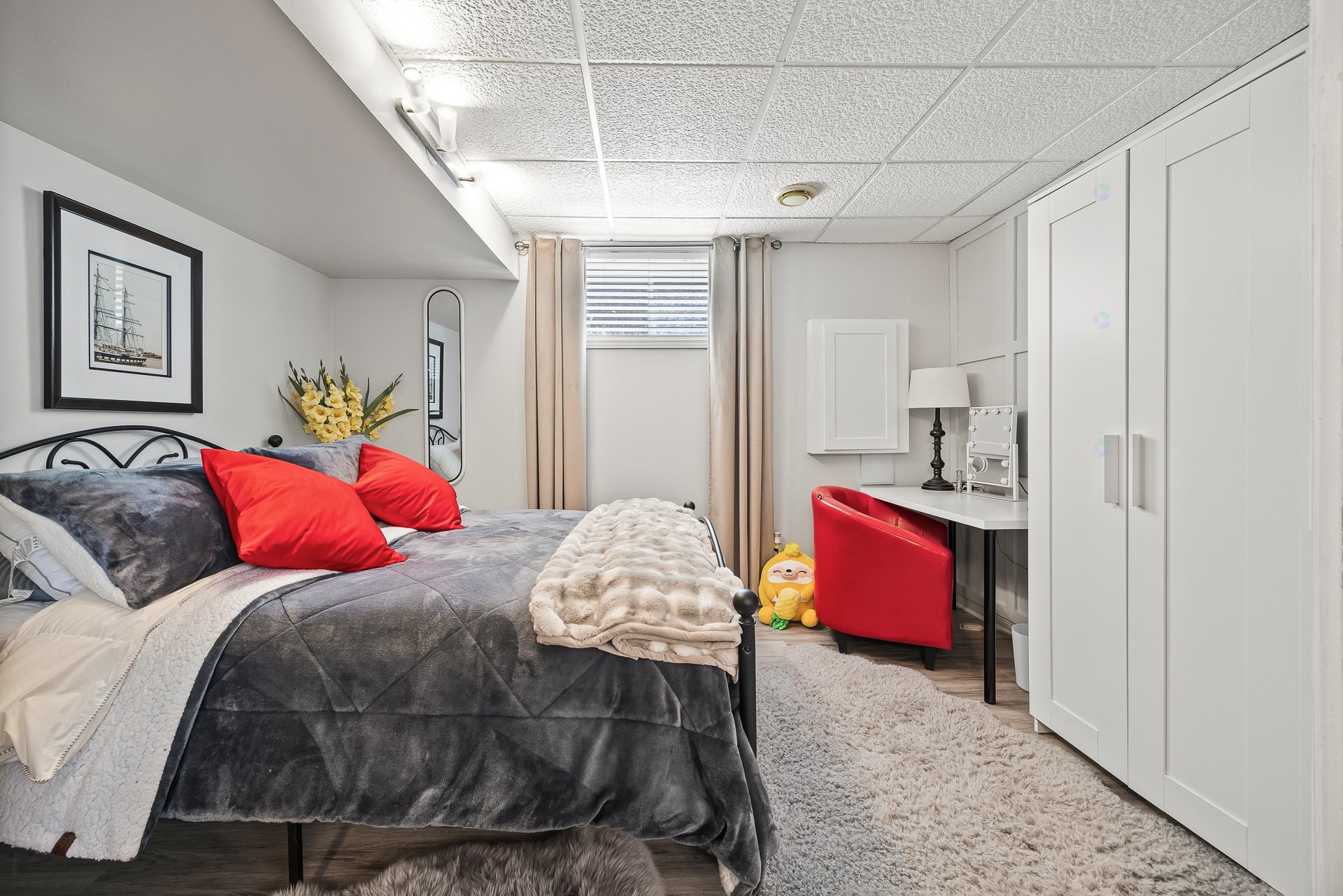 Bedroom