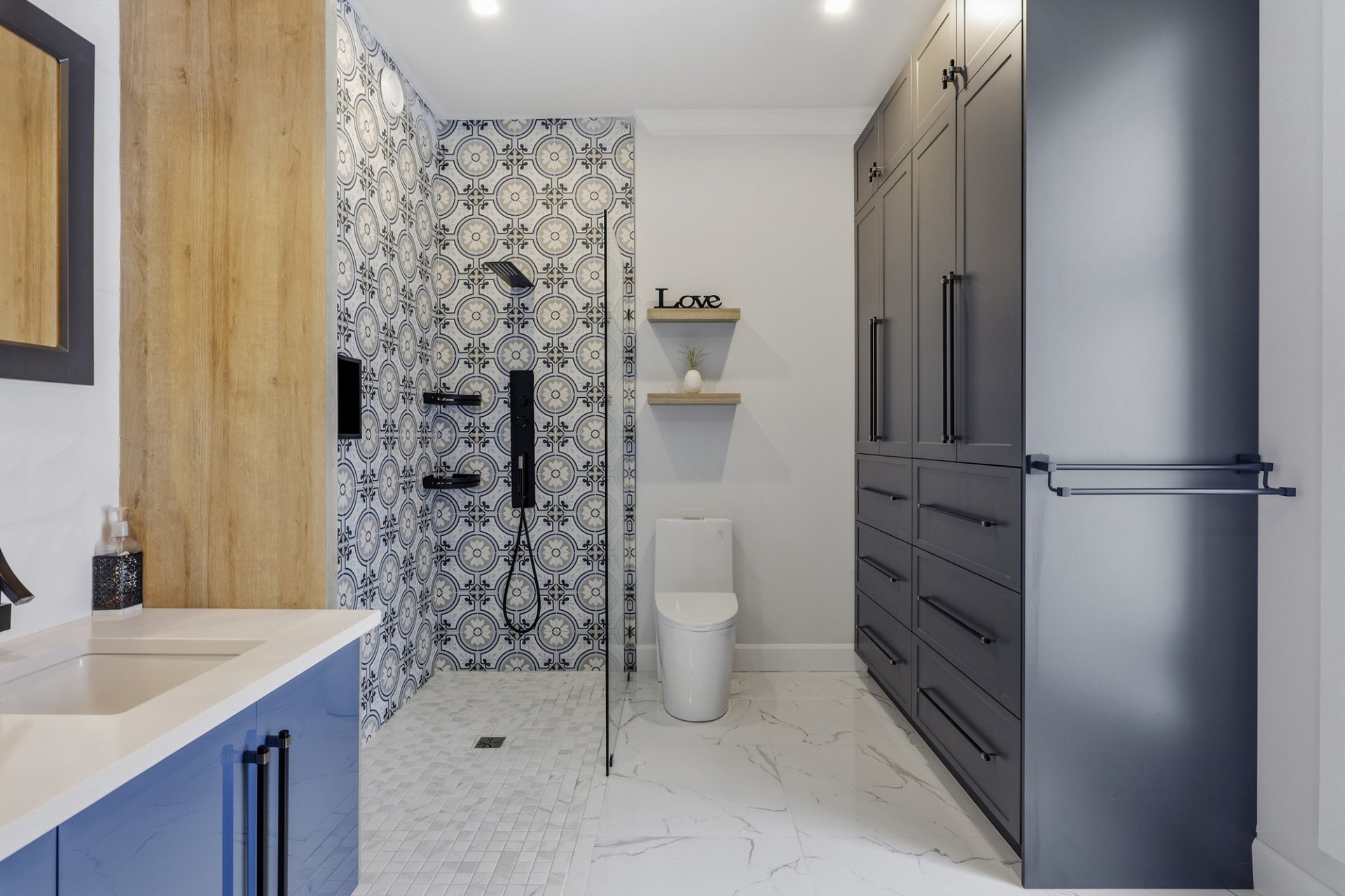 Salle de bains attenante à la CCP