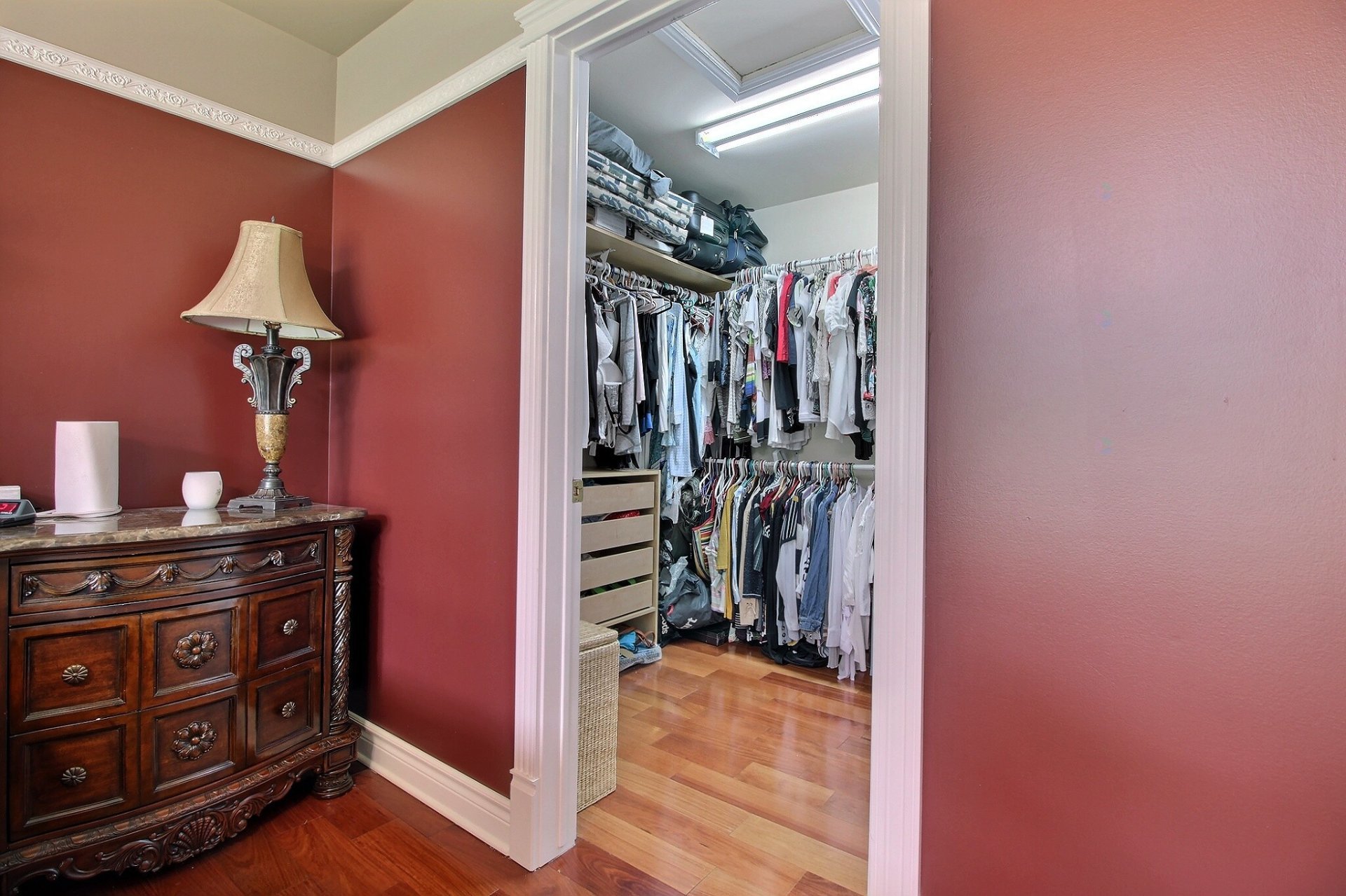 Walk-in closet