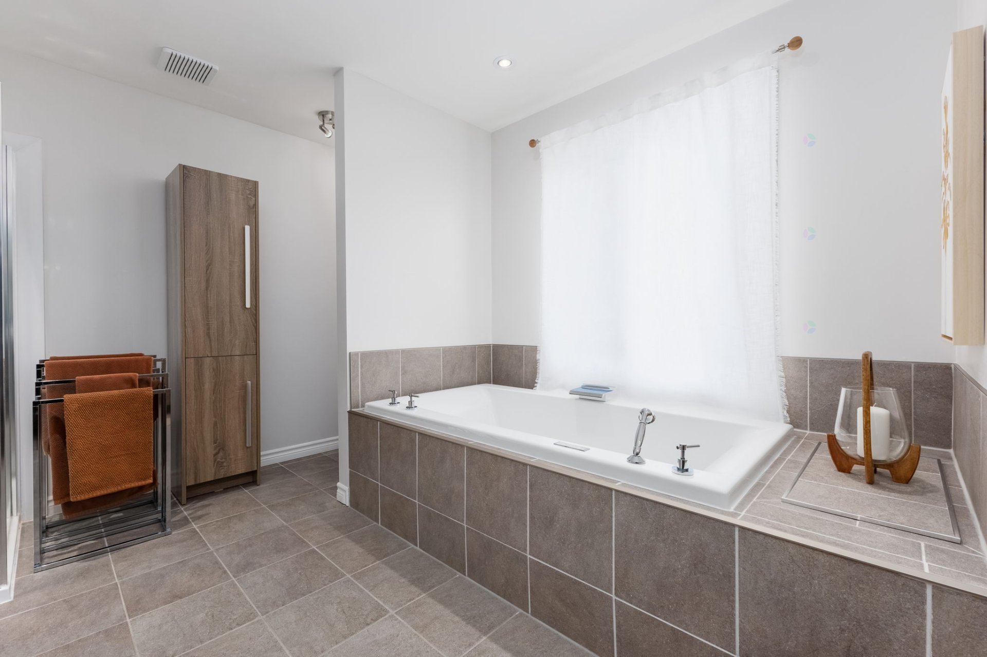 Salle de bains attenante à la CCP