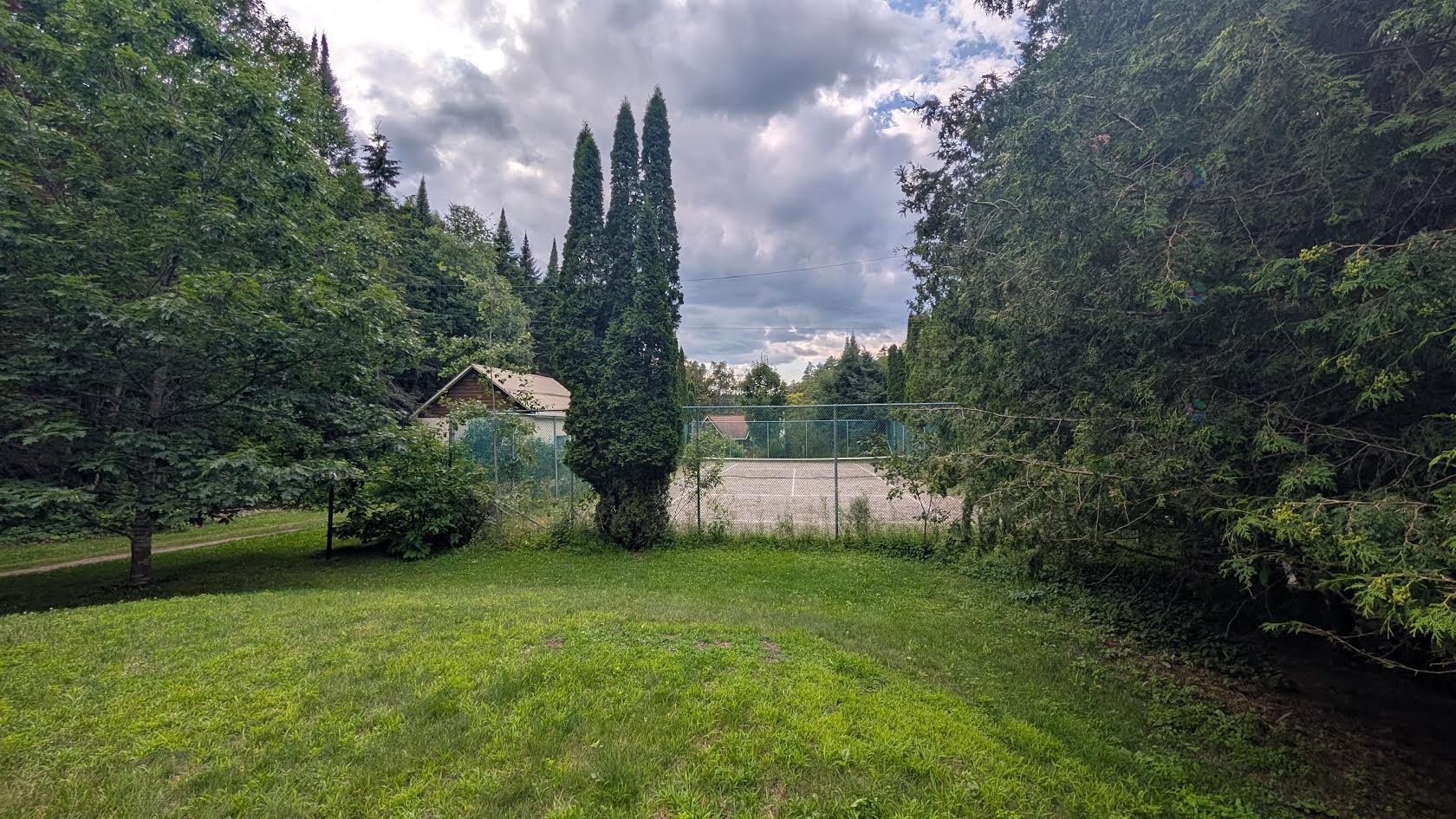 tennis court