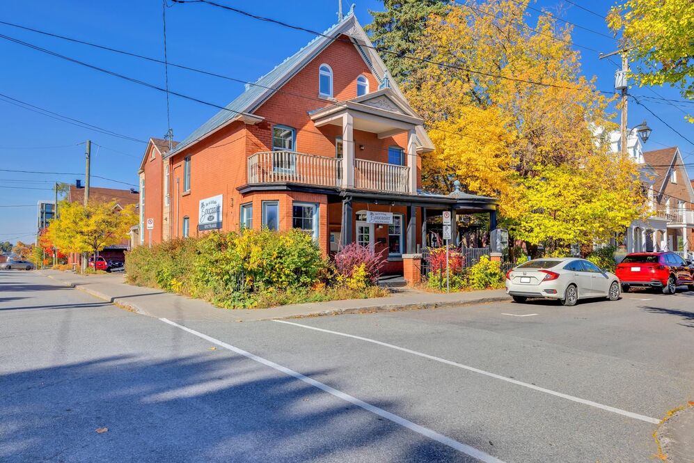 241 Rue Papineau 