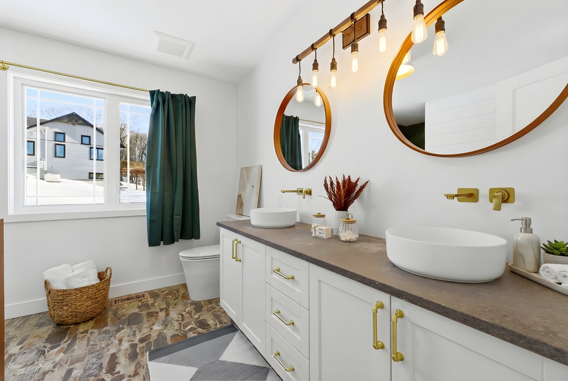 Salle de bains attenante à la CCP