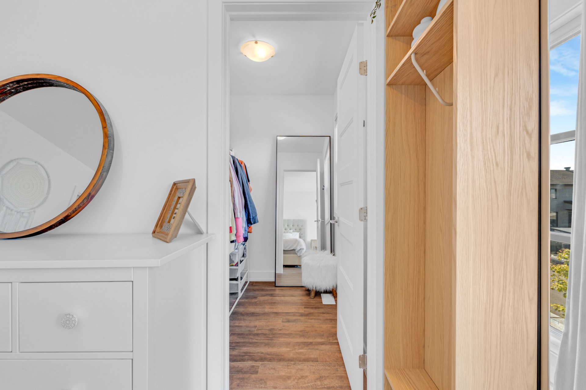 Walk-in closet