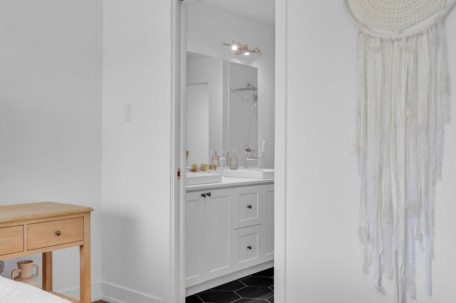 Ensuite bathroom
