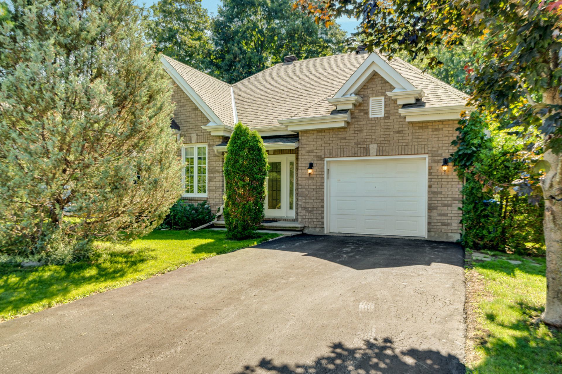 310 Rue Melgund-Bouchard 