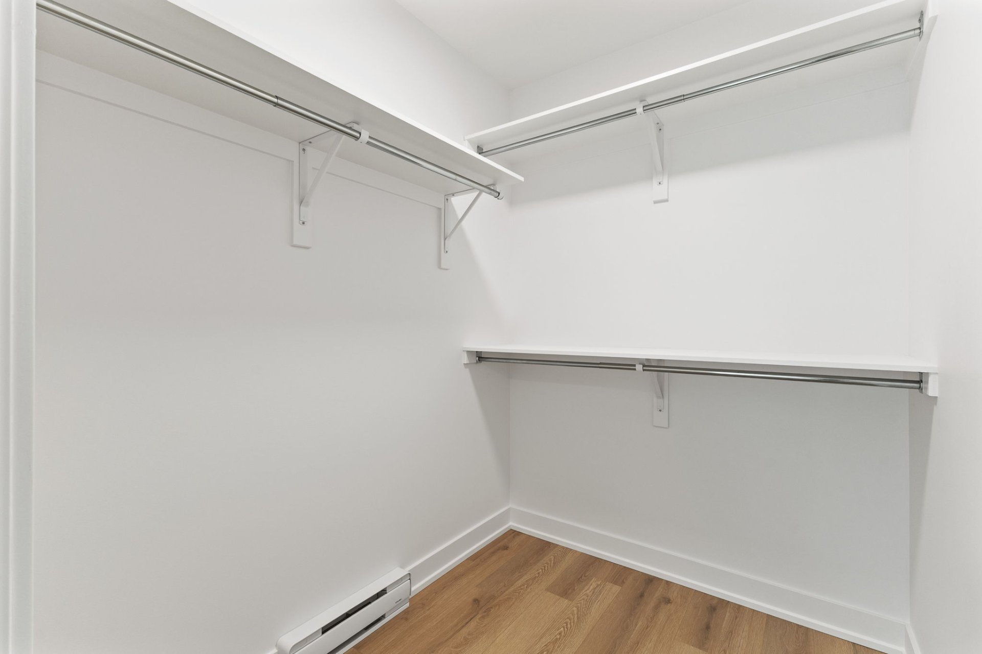 Walk-in closet
