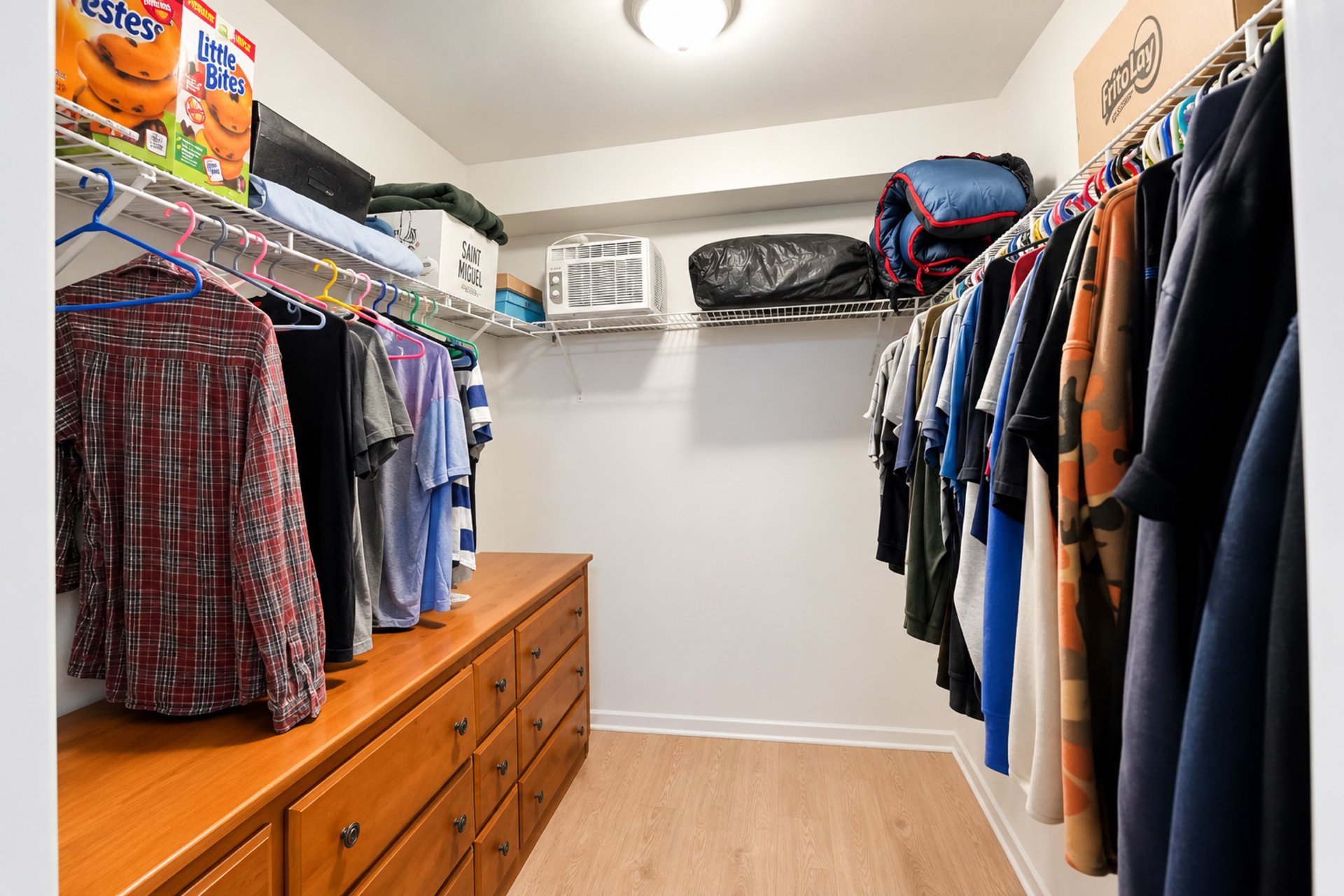 Walk-in closet
