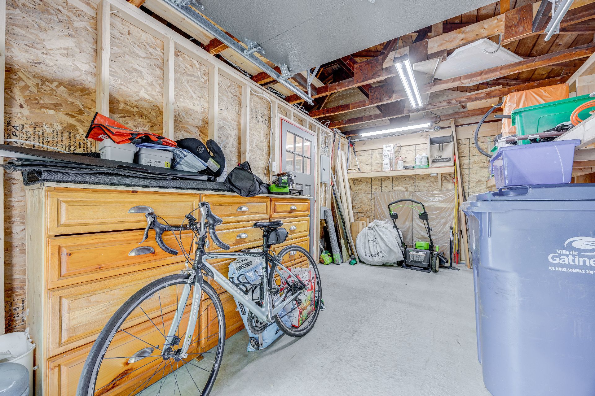 Remise-garage