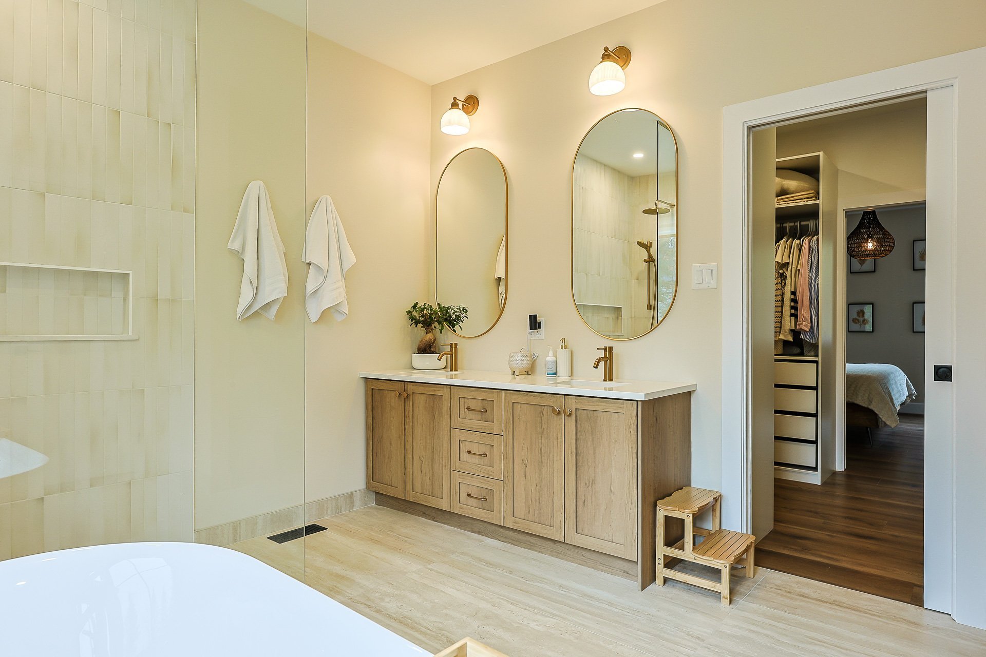 Ensuite bathroom