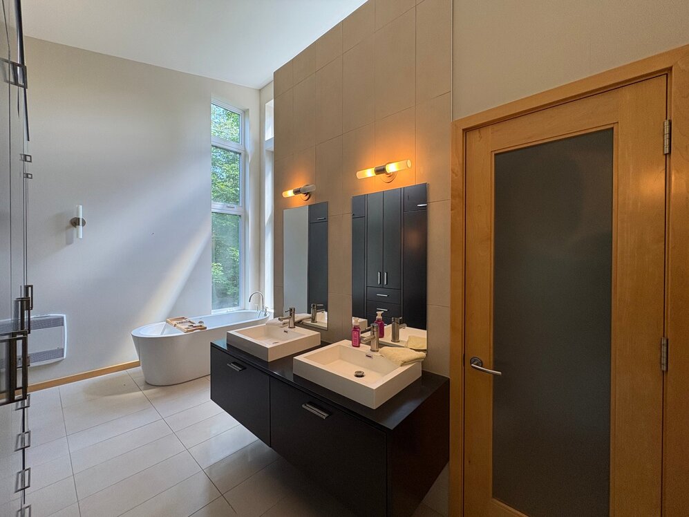 Salle de bains attenante à la CCP