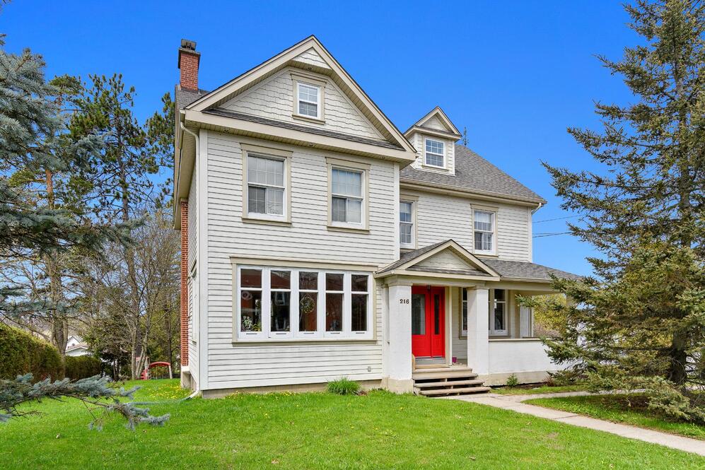 216 Rue Principale S. 