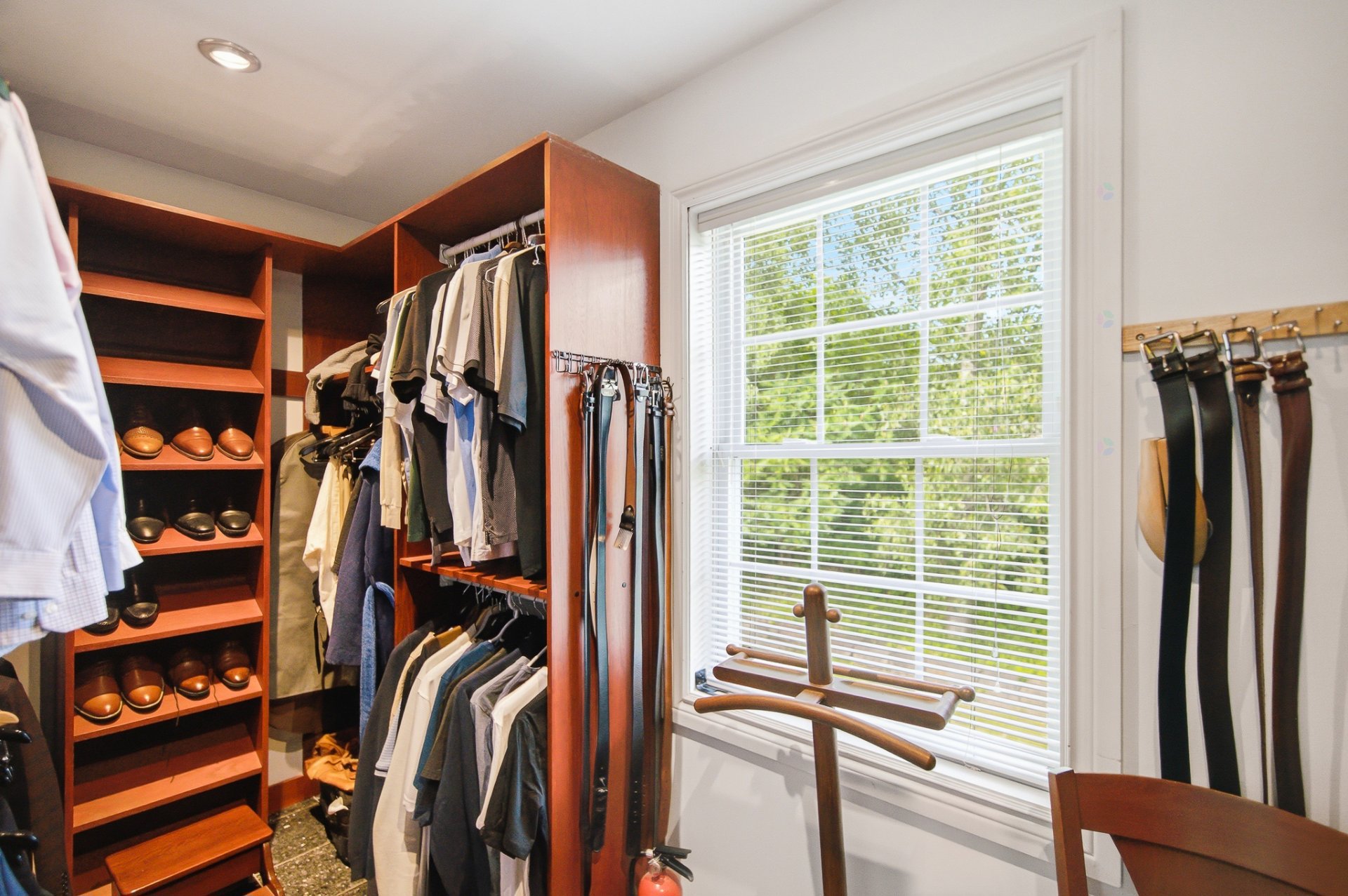 Walk-in closet