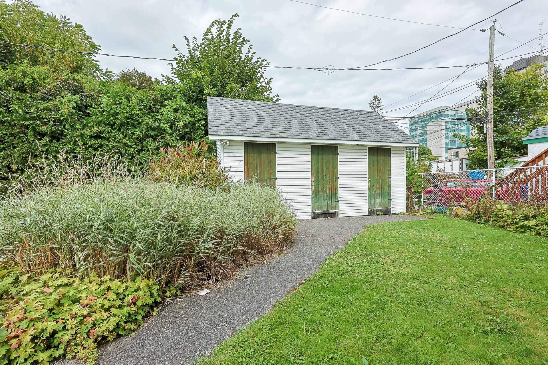 Shed