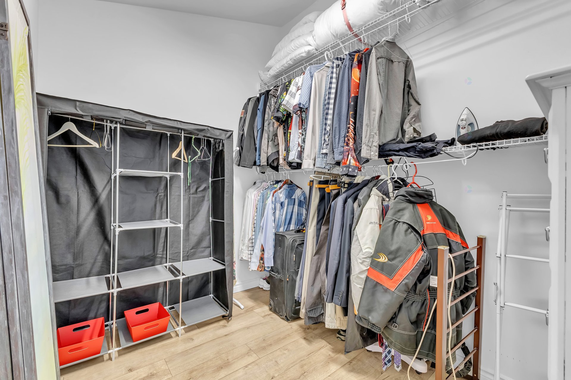 Walk-in closet