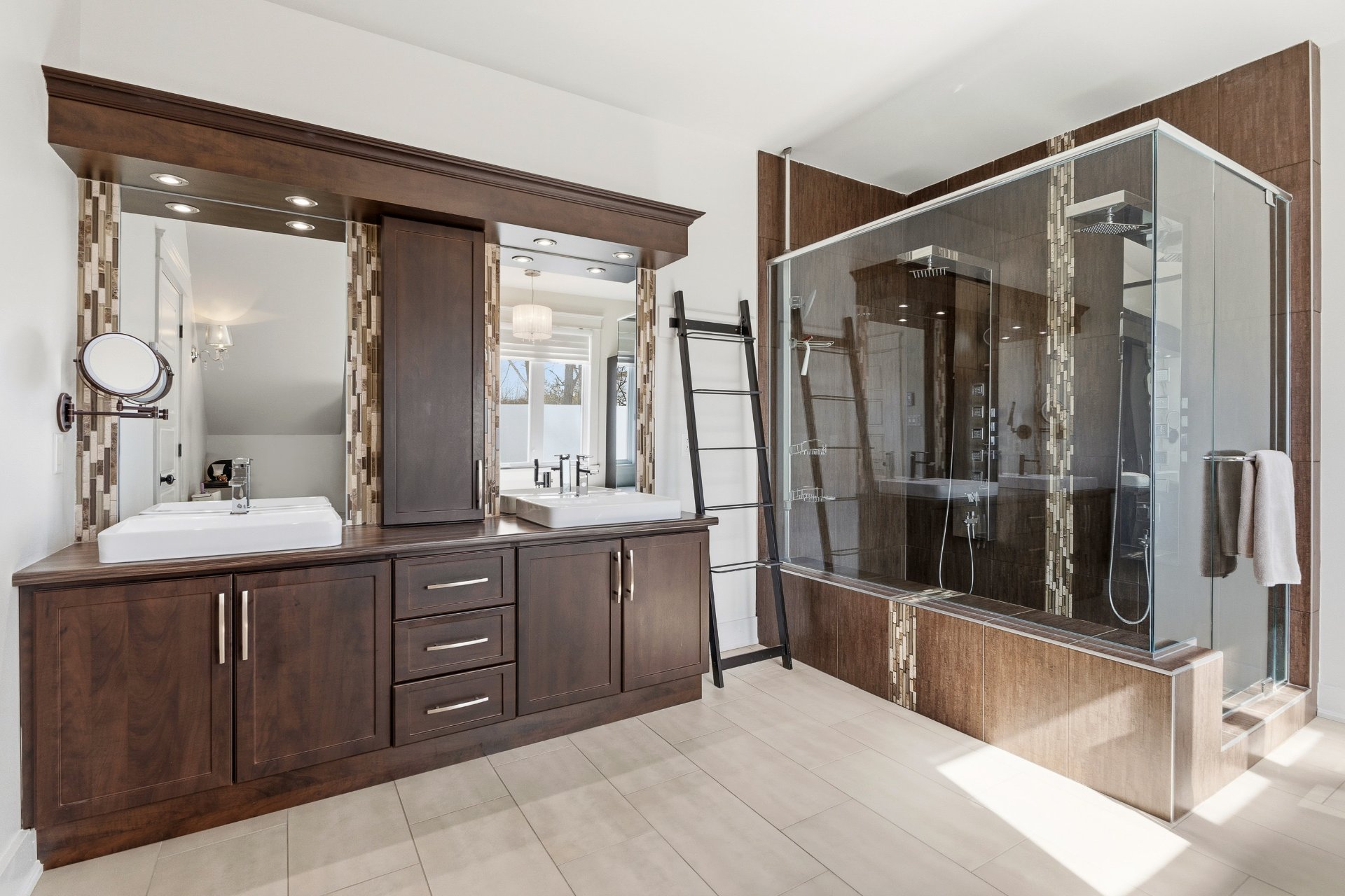 Salle de bains attenante à la CCP