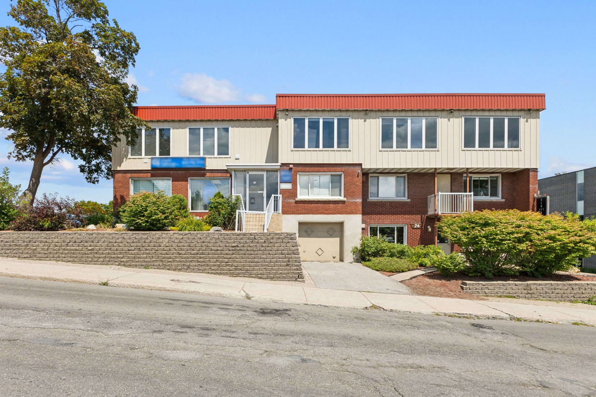 26 Boul. St-Raymond 208