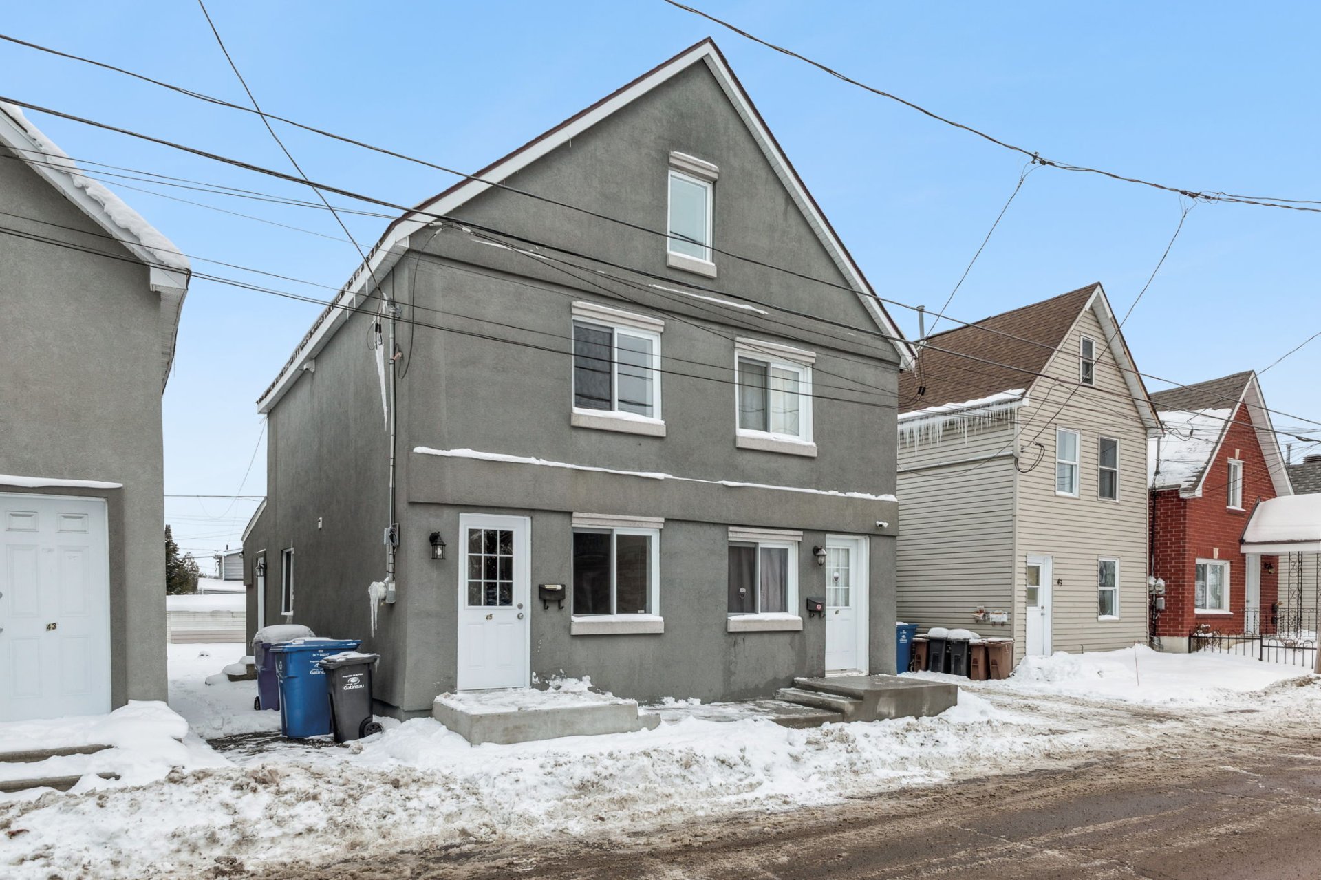 45-47 Rue St-Hyacinthe 