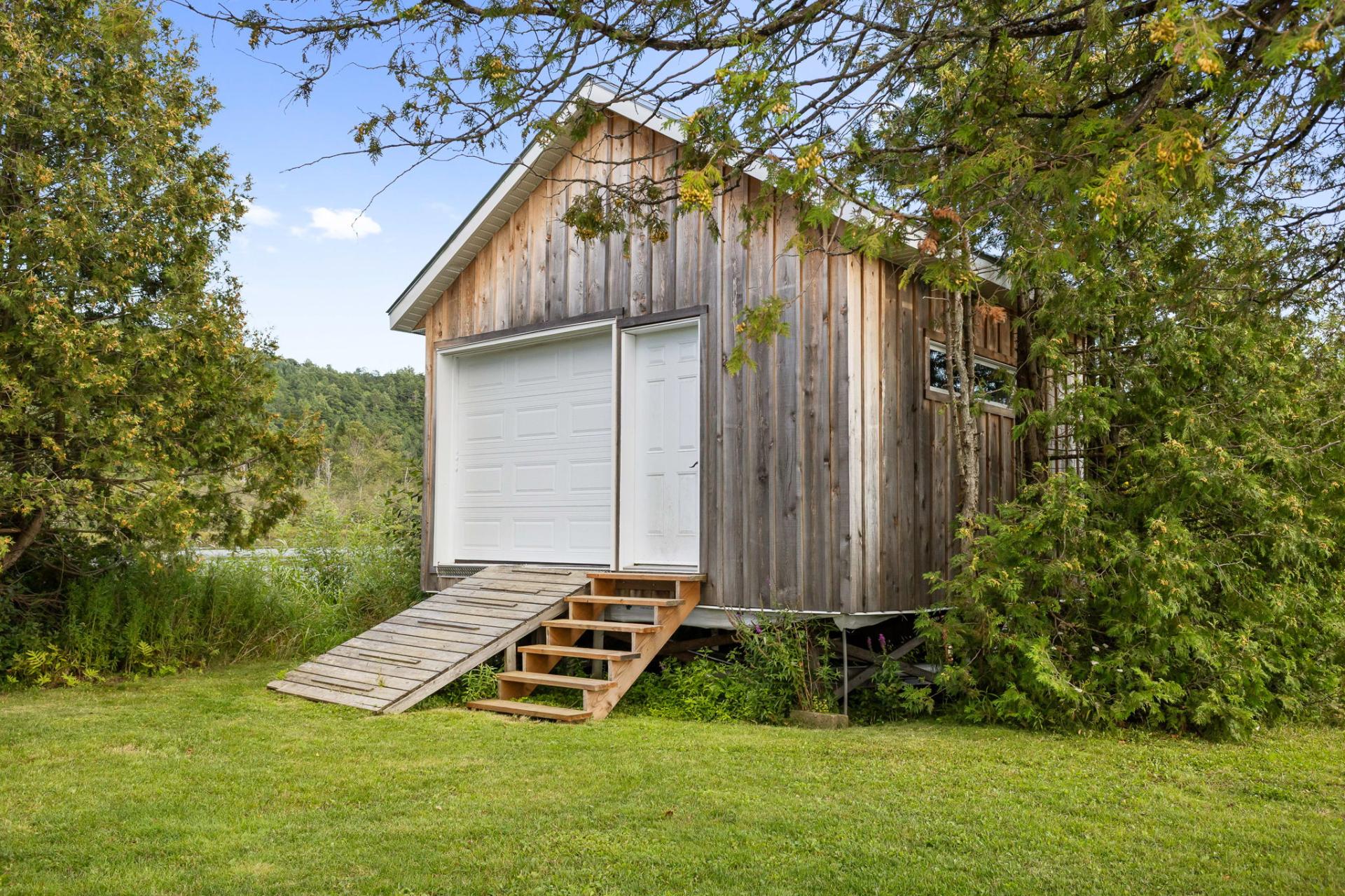 Shed