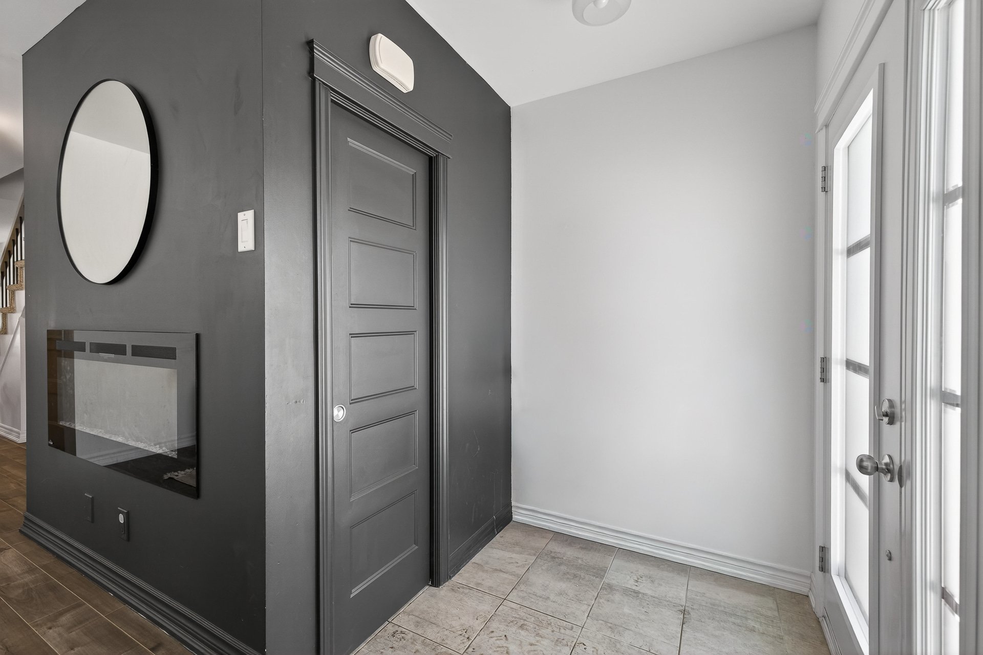 Walk-in closet