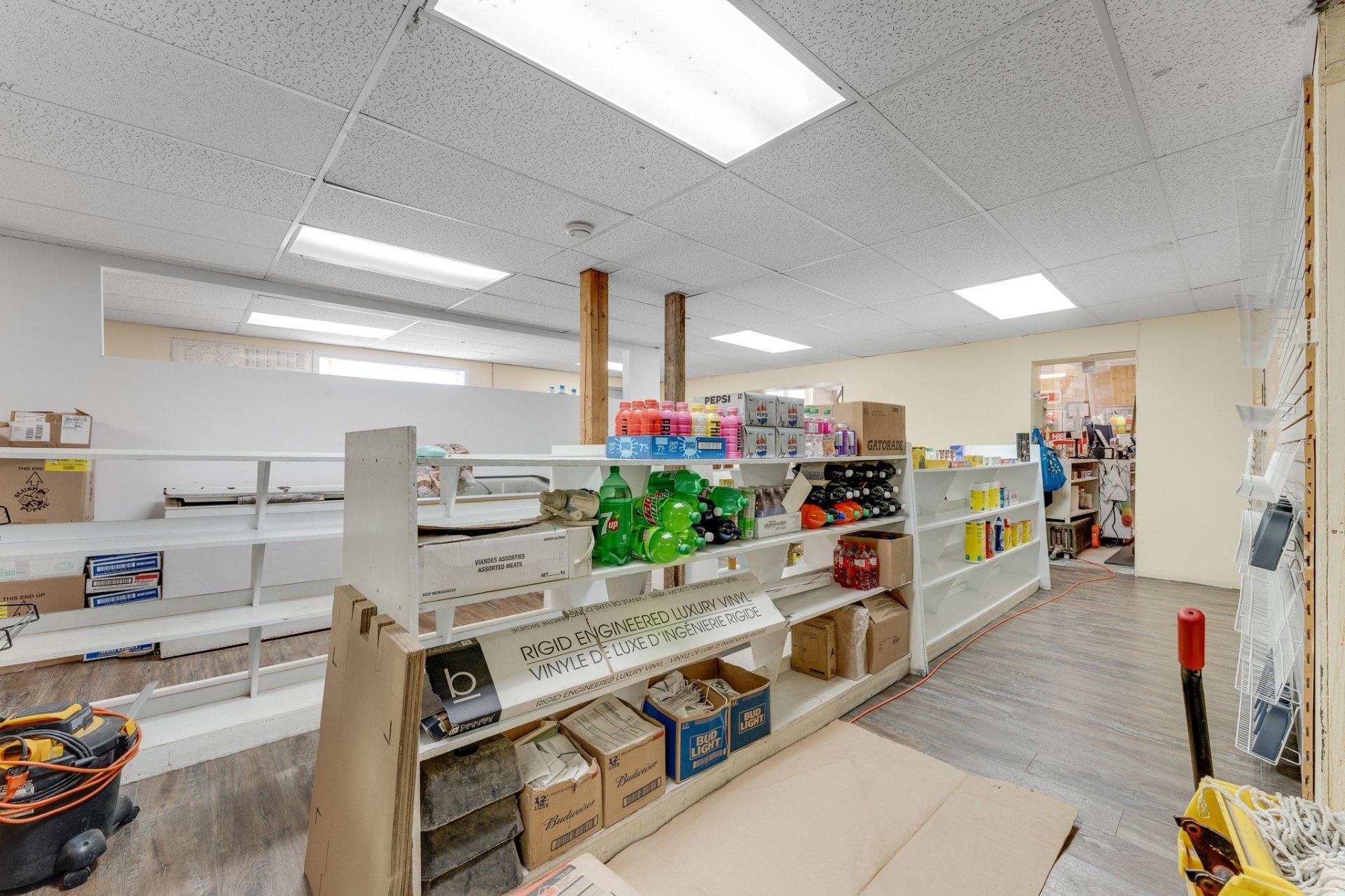 Commerce - Small store