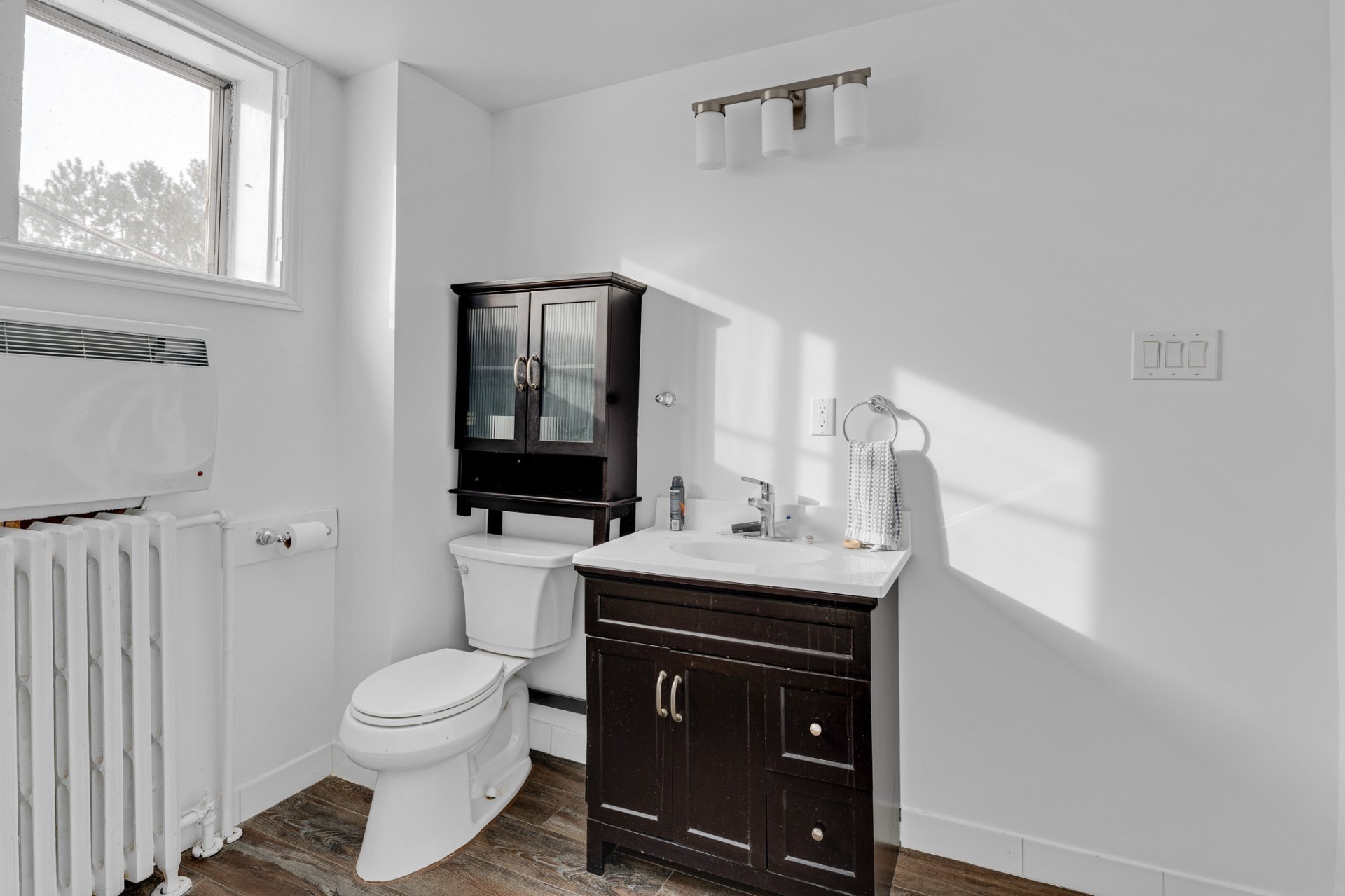 Bathroom - 2nd level